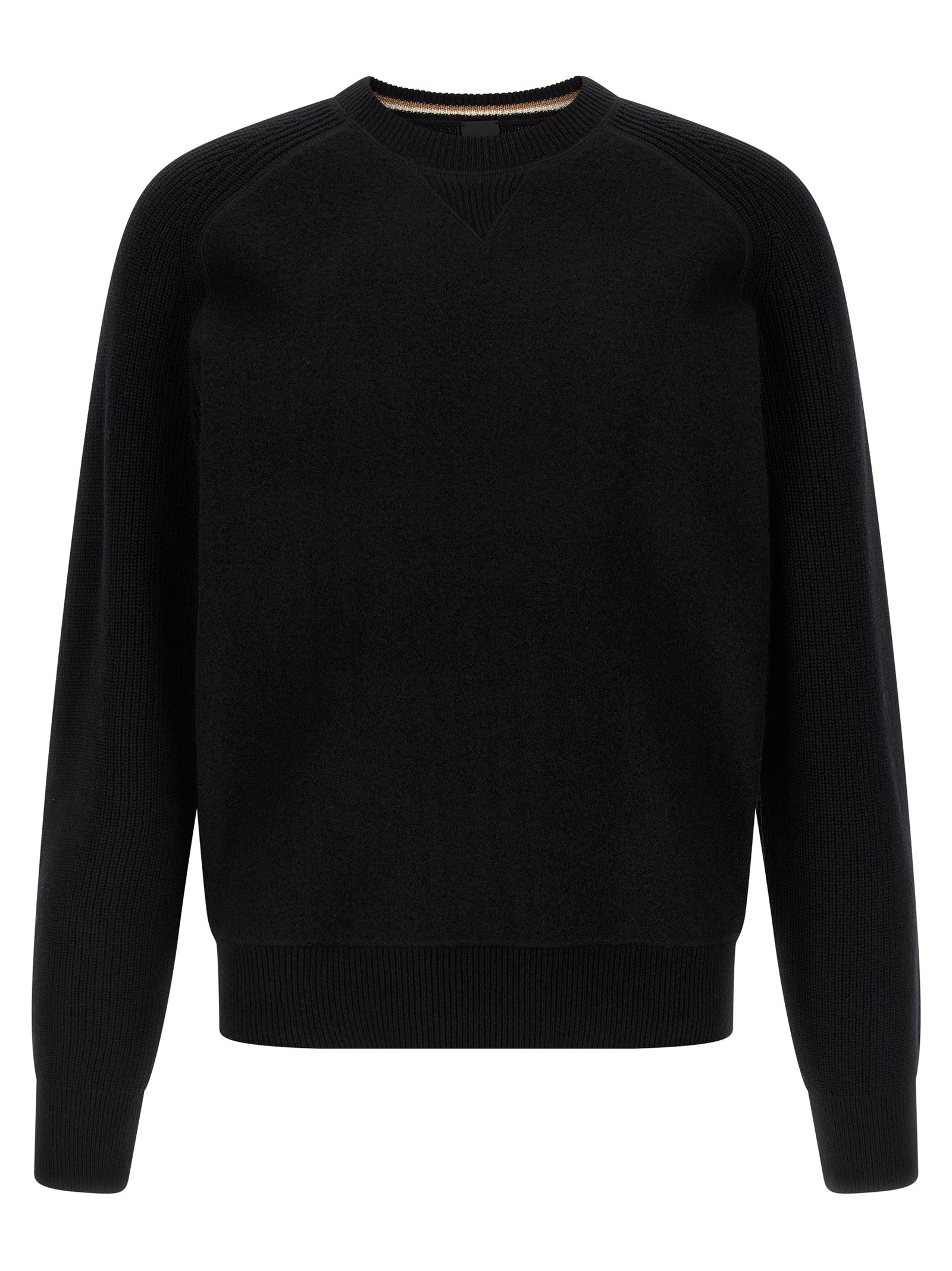 Cardigan noir en laine vierge de Hugo Boss, coupe classique, porté sur un mannequin, détail des boutons et texture douce.