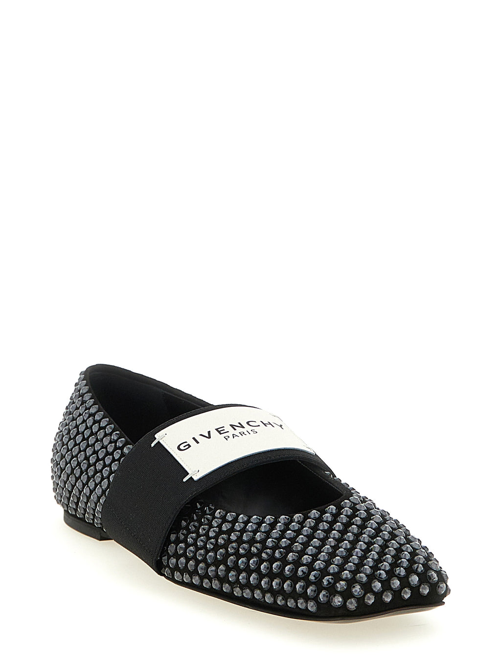 Chaussures ballerines Givenchy en cuir de veau noir, élégantes et classiques, vues de face avec détails du design.