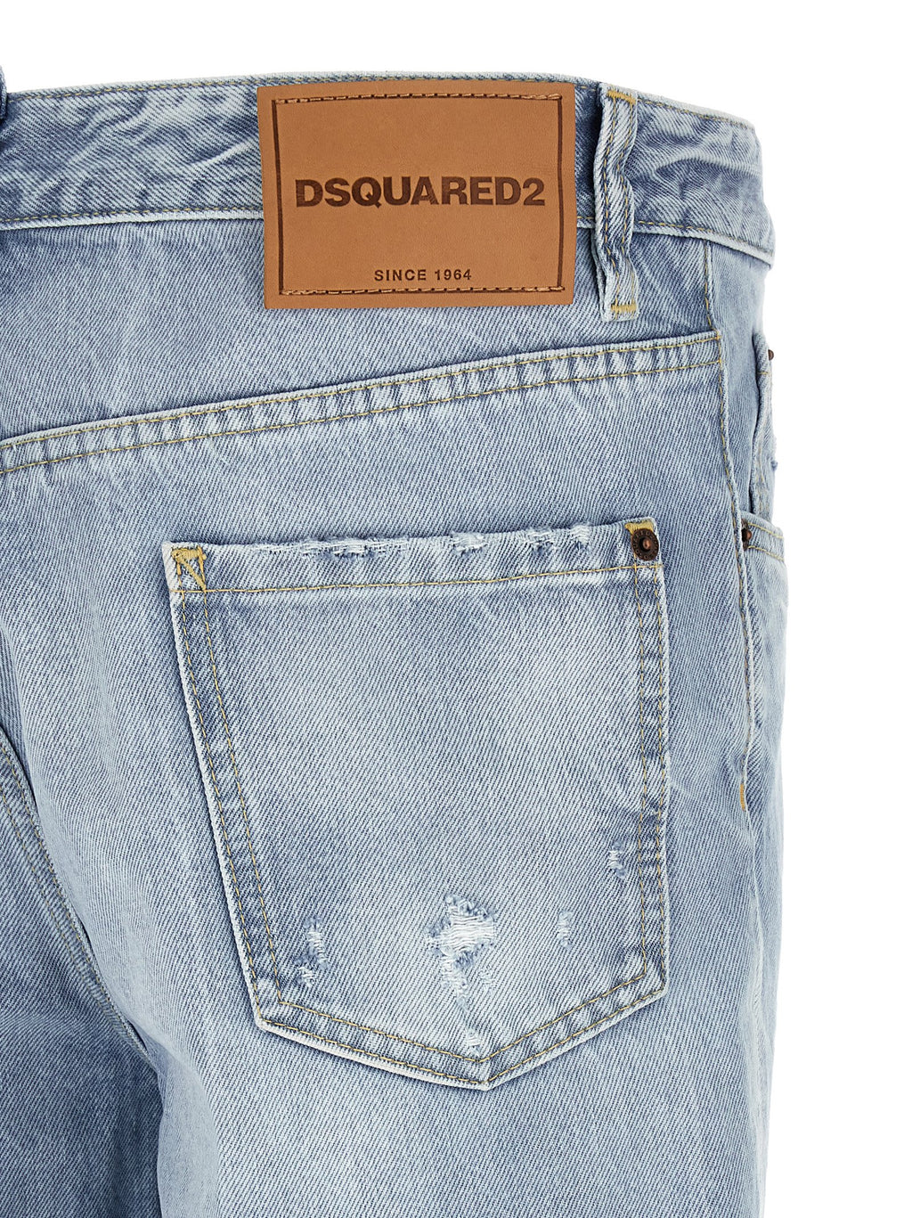 Jeans droits en coton bleu Dsquared², style classique, visible détails de couture et poche arrière, mode décontractée.