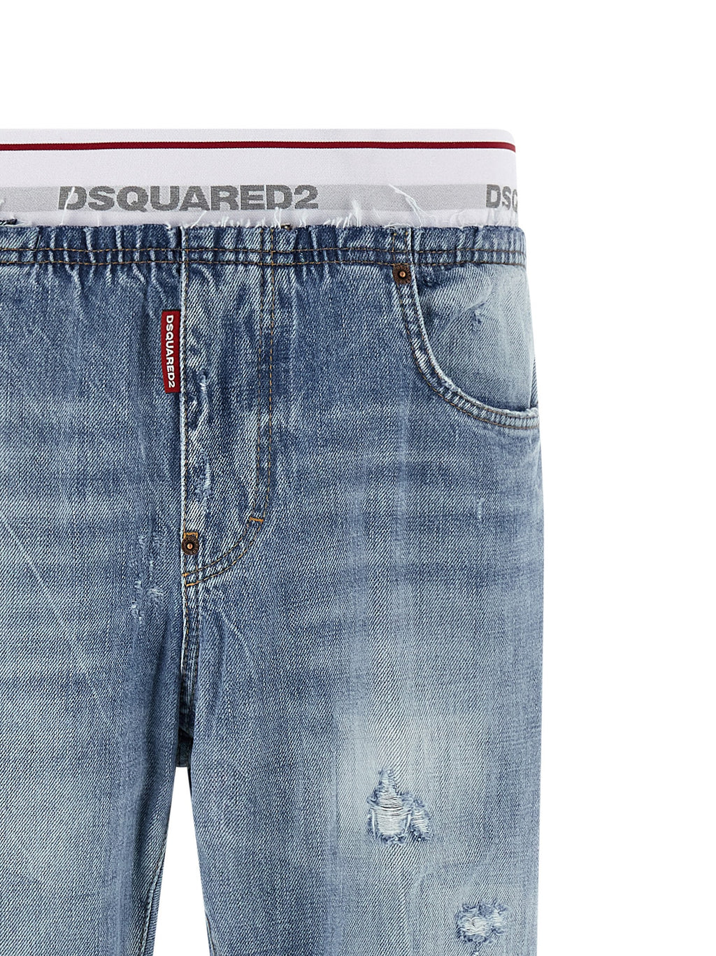 Jeans décontractés en coton bleu de Dsquared², coupe relaxée, visibles avec détails de couture et poches.