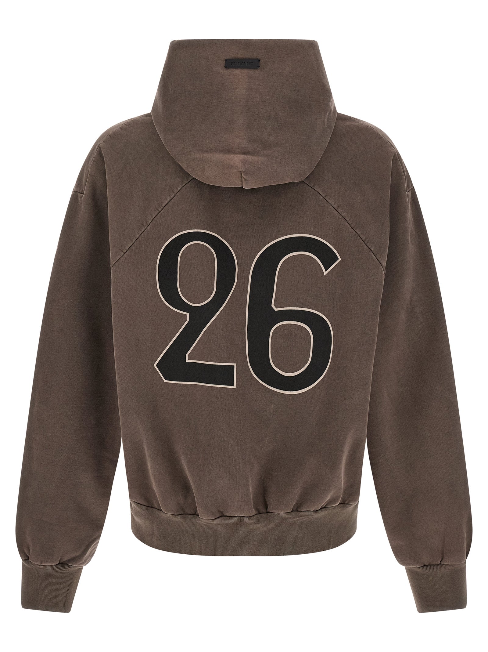Sweatshirt en coton marron de Fear Of God, style décontracté avec logo discret, porté sur un mannequin.