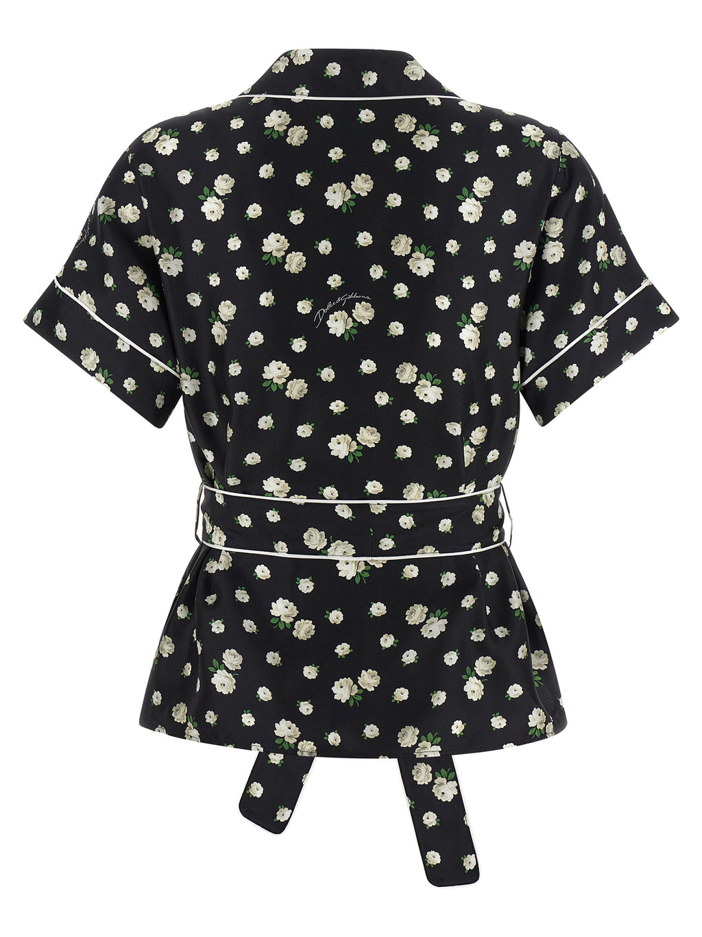 Chemisier en soie noire Dolce & Gabbana avec détails élégants, porté sur un mannequin.