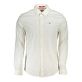 Chemise blanche en coton pour homme de la marque Tommy Hilfiger, vue de face, boutons et col visible.