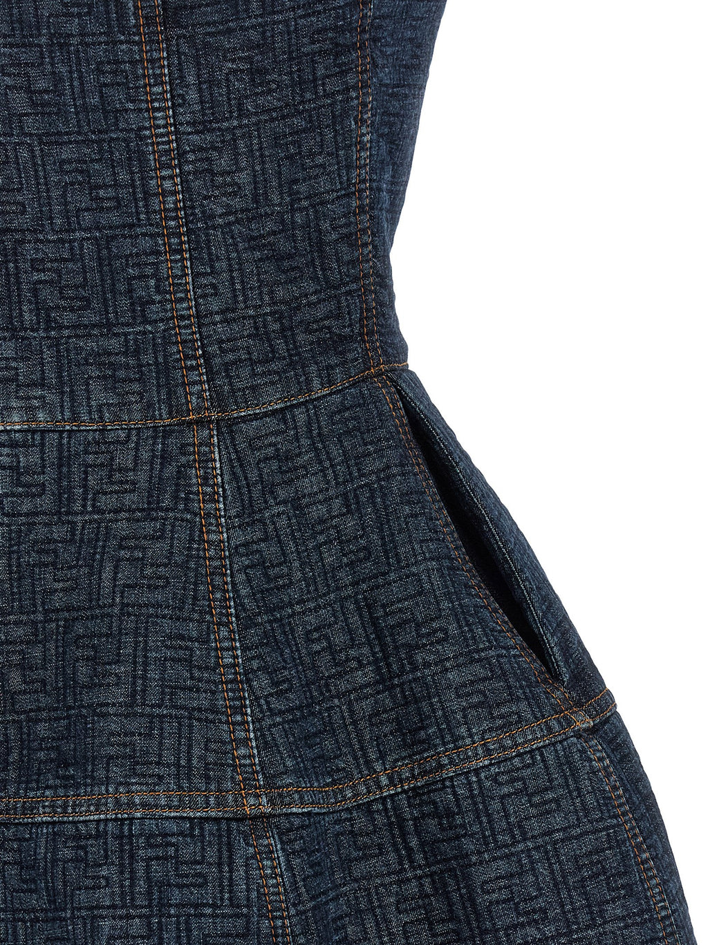 Robe courte en coton bleue de la marque Fendi, vue de face, avec détails modernes et coupe élégante.