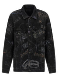 Veste en denim noir Balenciaga en coton avec coupe classique, boutons à pressions et détails modernes sur le devant.