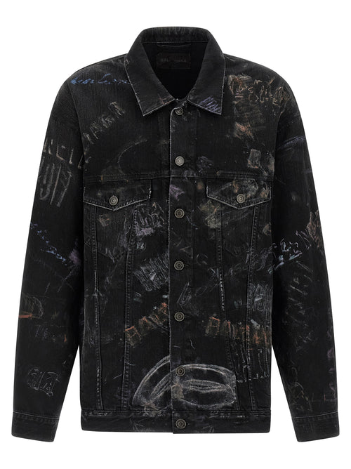 Veste en denim noir Balenciaga en coton avec coupe classique, boutons à pressions et détails modernes sur le devant.