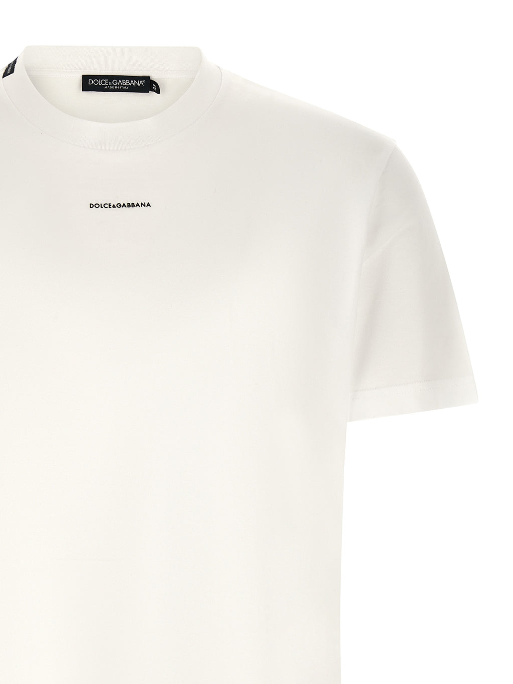T-shirt blanc en coton de Dolce & Gabbana, design simple et élégant, porté par un modèle.
