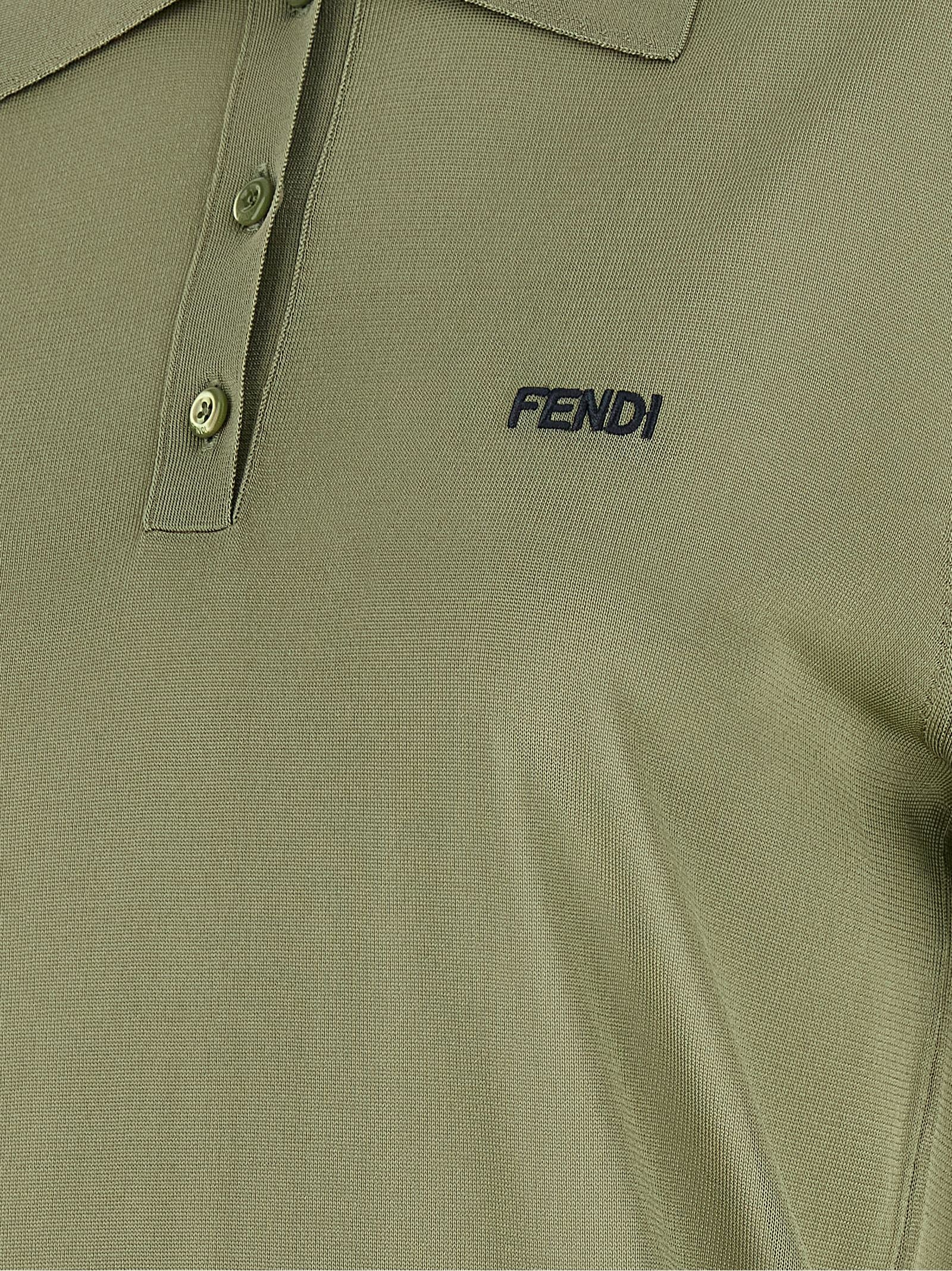 Chemise polo bicolore en viscose de la marque Fendi, vue de face avec col et boutons visibles.
