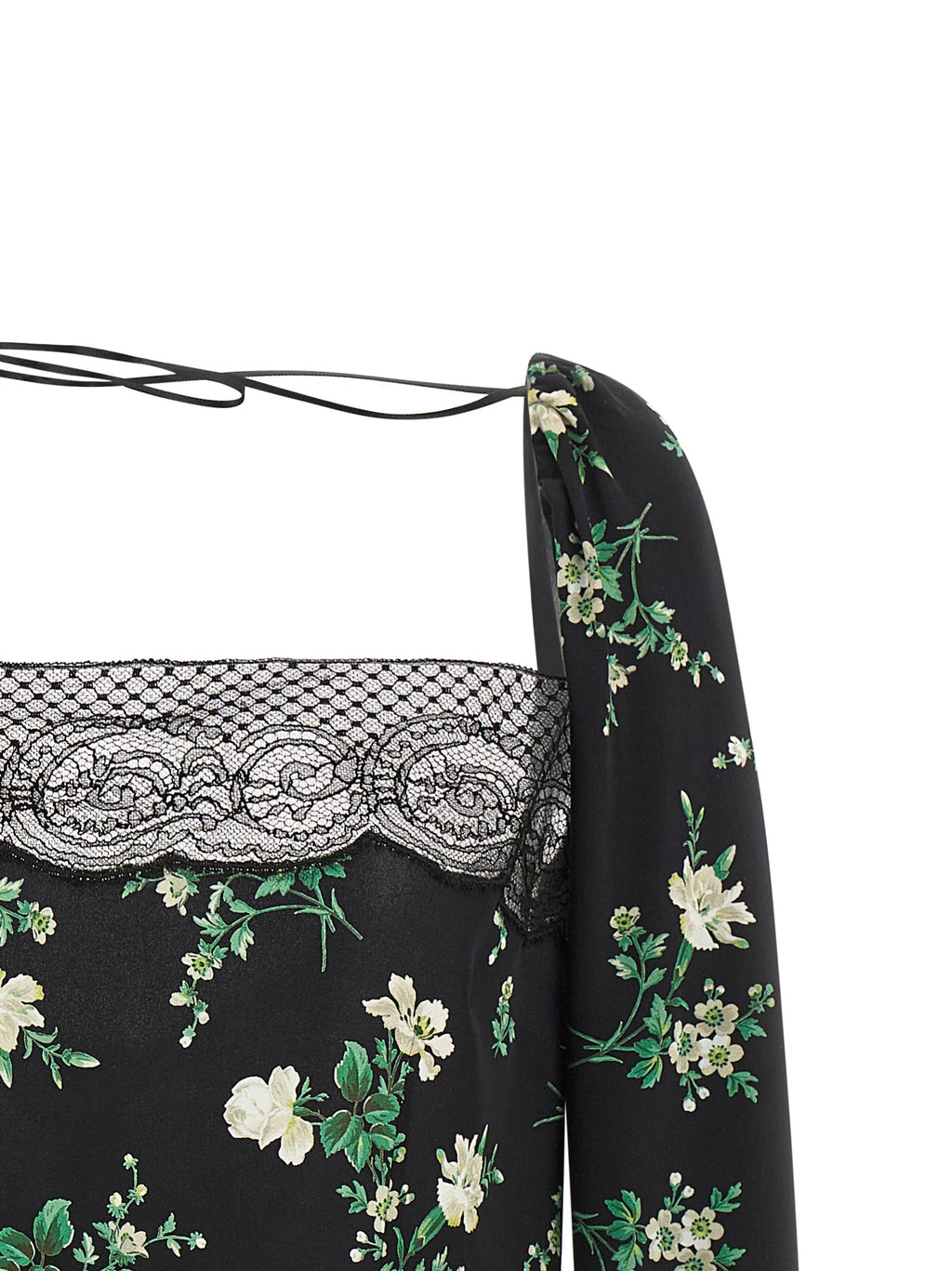 Débardeur noir en sisal de Dolce & Gabbana, tissu texturé, porté sur mannequin, mode élégante et sophistiquée.
