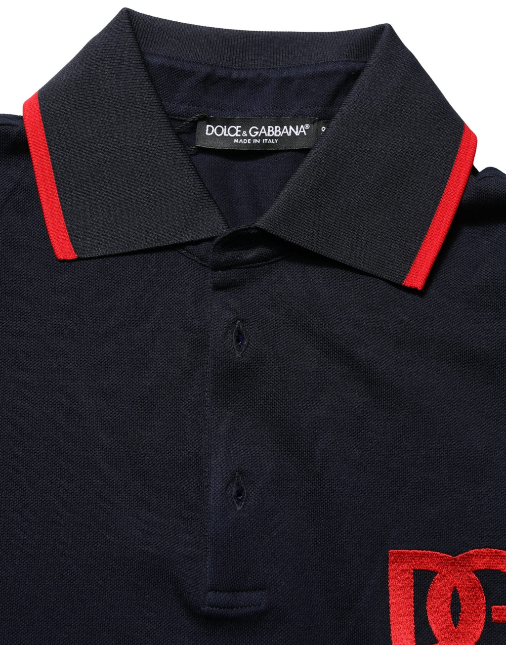 Polo à manches courtes noir Dolce & Gabbana avec logo DG imprimé, tissu en coton, vue de face sur fond blanc