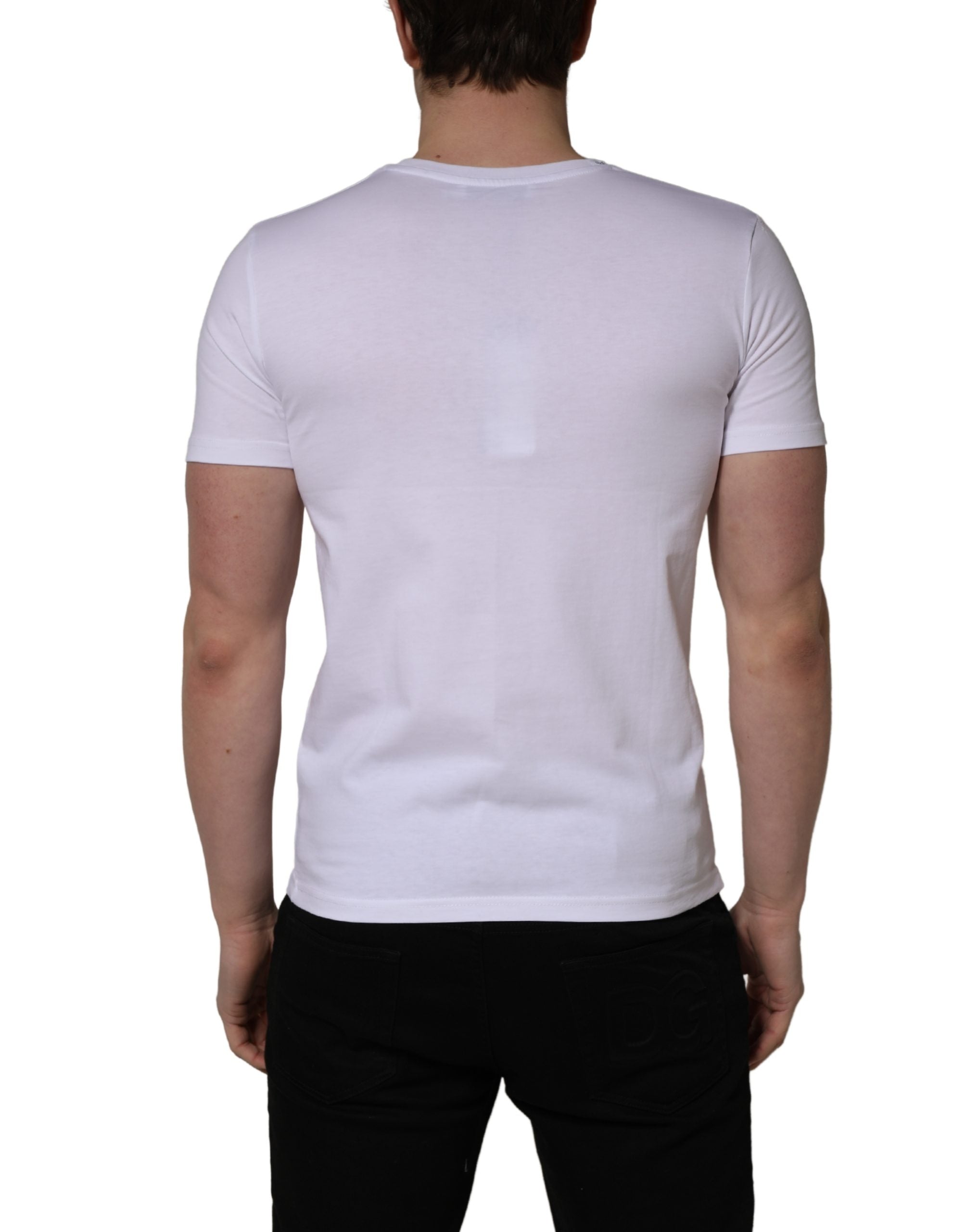 T-shirt blanc Dolce & Gabbana pour homme avec patch camouflage en forme de cœur, style décontracté et tendance.