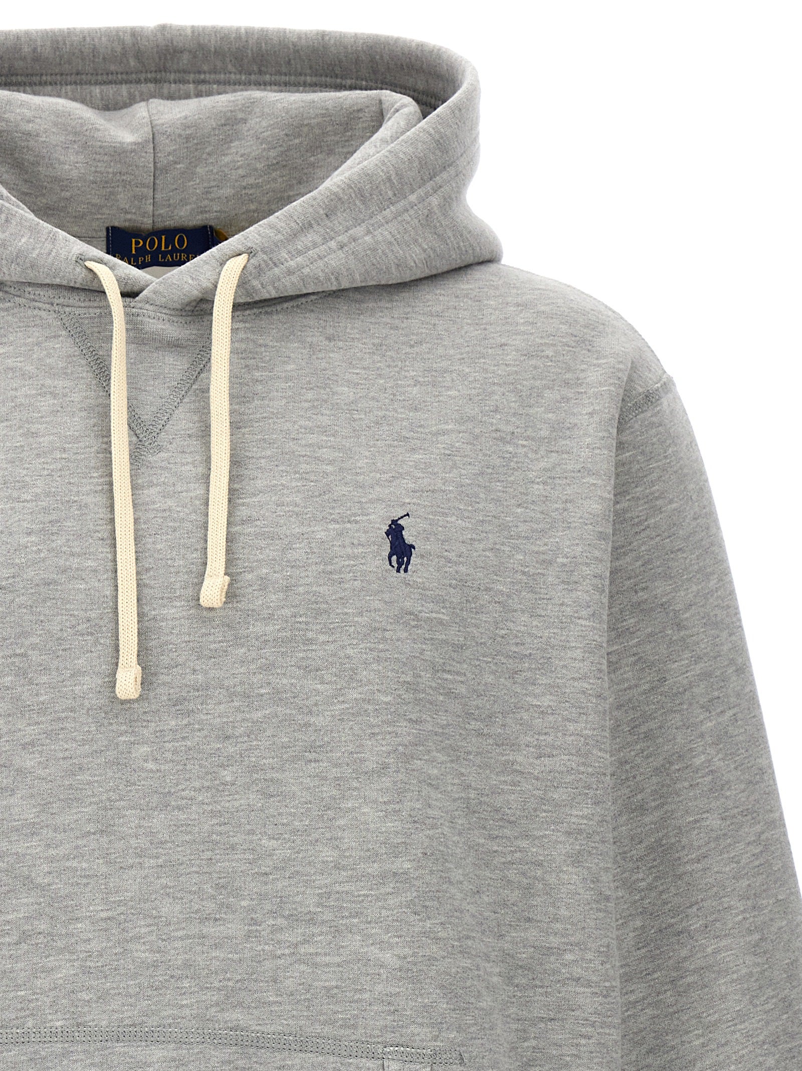Sweatshirt en coton gris de Polo Ralph Lauren, style décontracté, avec logo brodé sur la poitrine, vue de face.