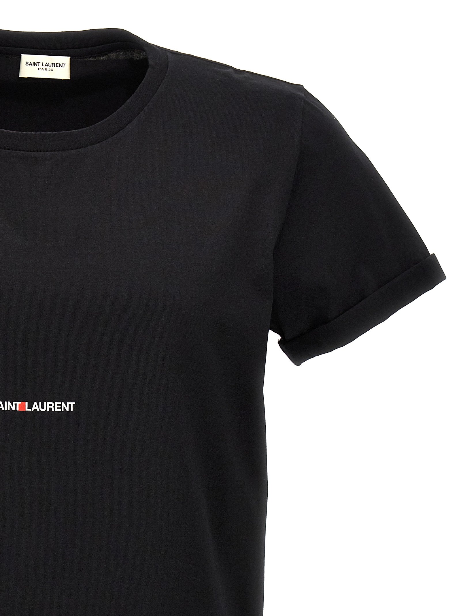 T-shirt en coton noir de Saint Laurent avec logo discret, portée sur un mannequin.