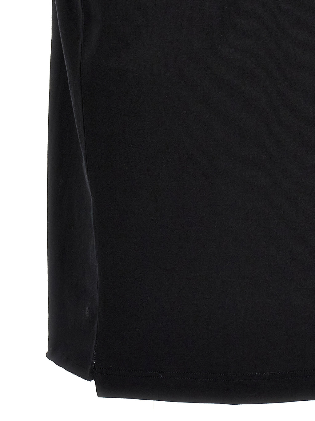 T-shirt en coton noir de Saint Laurent, coupe classique avec logo discret, porté sur mannequin.