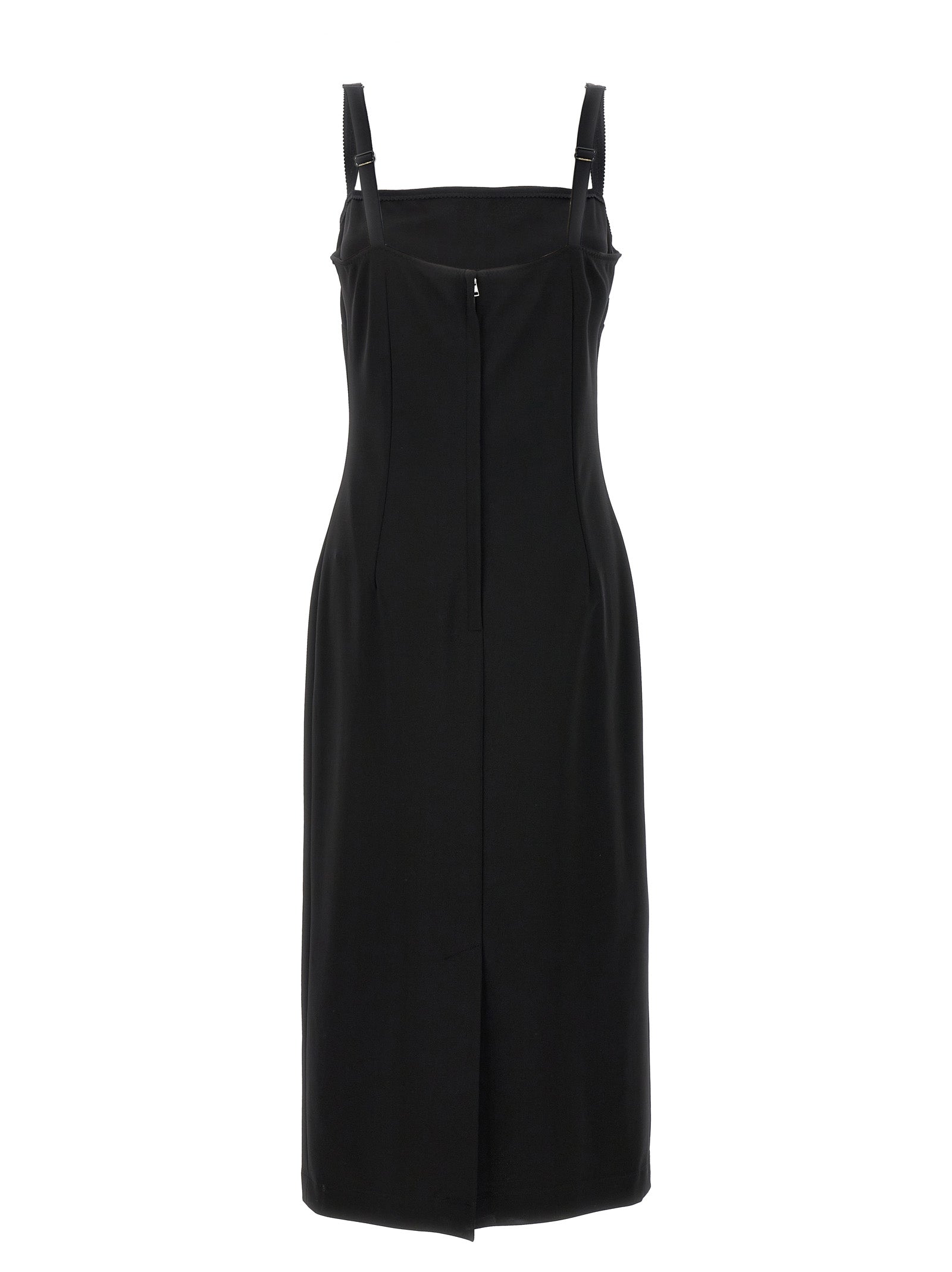 Robe midi en viscose noire de Dolce & Gabbana, coupe élégante et fluide, portée avec des détails sophistiqués.
