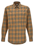 Chemise en coton beige Burberry, vue de face, détails du tissu et du col, élégante et classique.