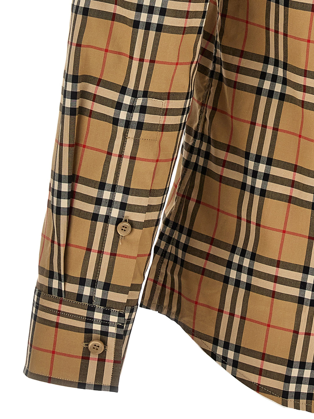 Blouse en coton beige de Burberry, style classique avec col et manches longues, vue de face.