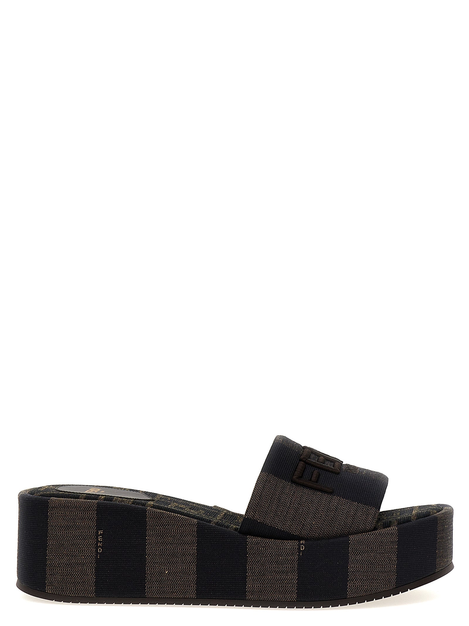 Sandales en coton marron Fendi, style décontracté avec logo Fendi visible, parfaites pour un look élégant et confortable.