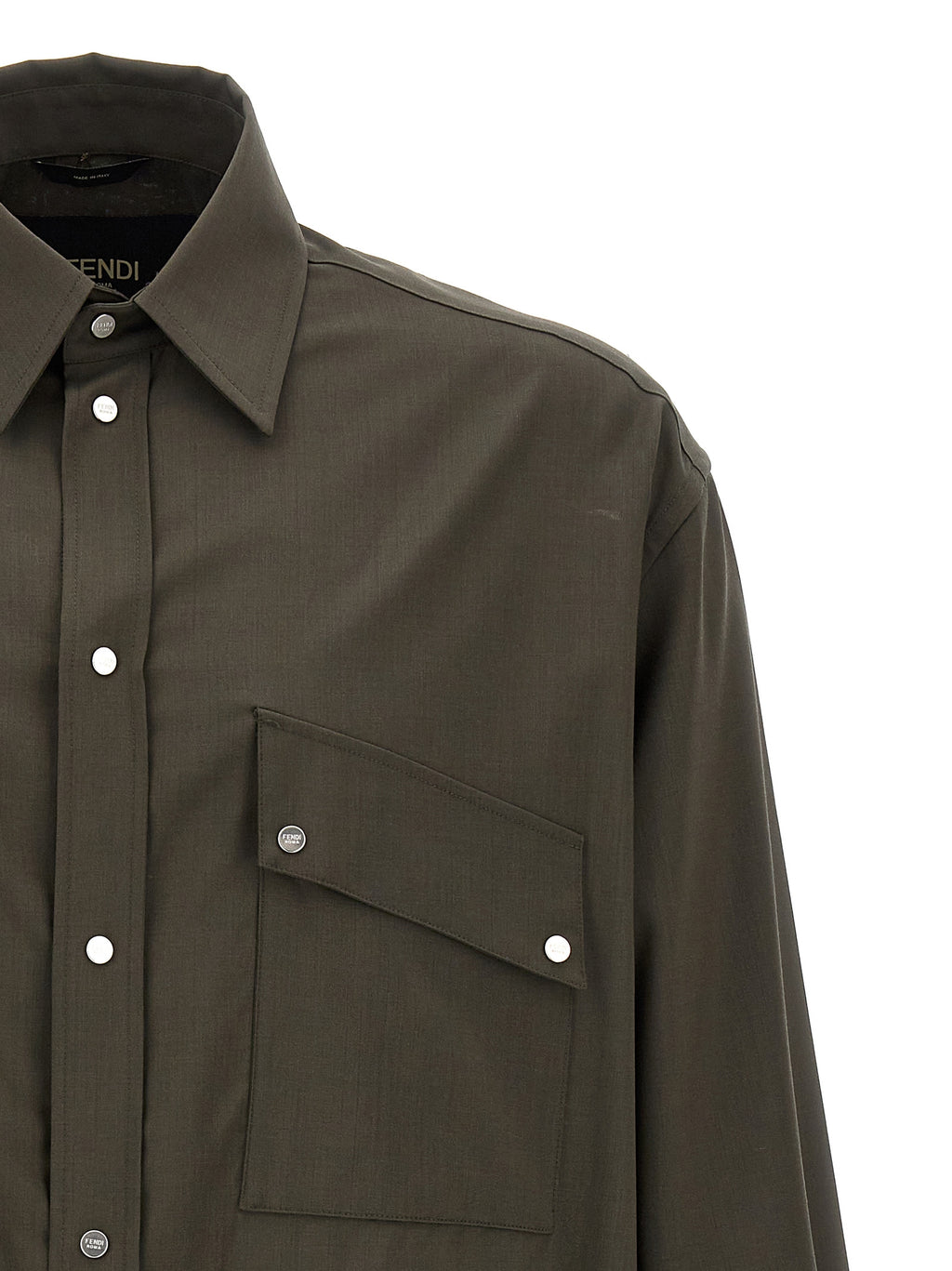 Chemise en laine bicolore Fendi avec col classique et manches longues, détail élégant et couture de haute qualité.