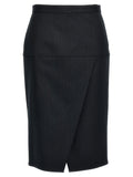 Jupe midi en laine vierge grise de Fendi, élégante et sophistiquée, portée sur un fond neutre.