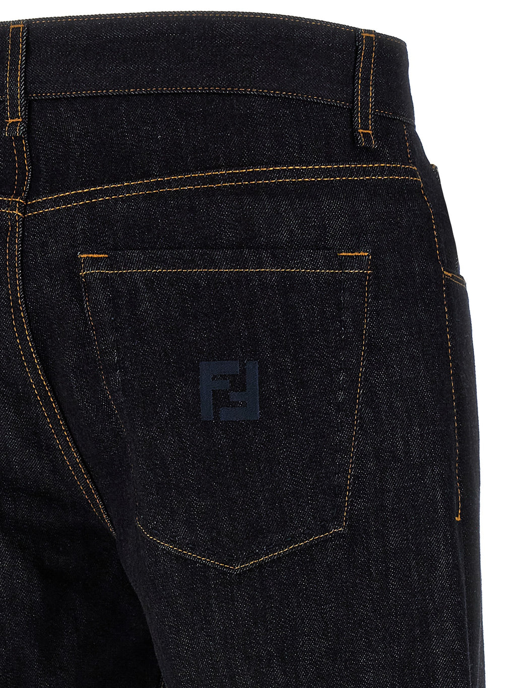 Jeans droits en coton bleu Fendi, style décontracté, visibles avec détails de couture et poche arrière.