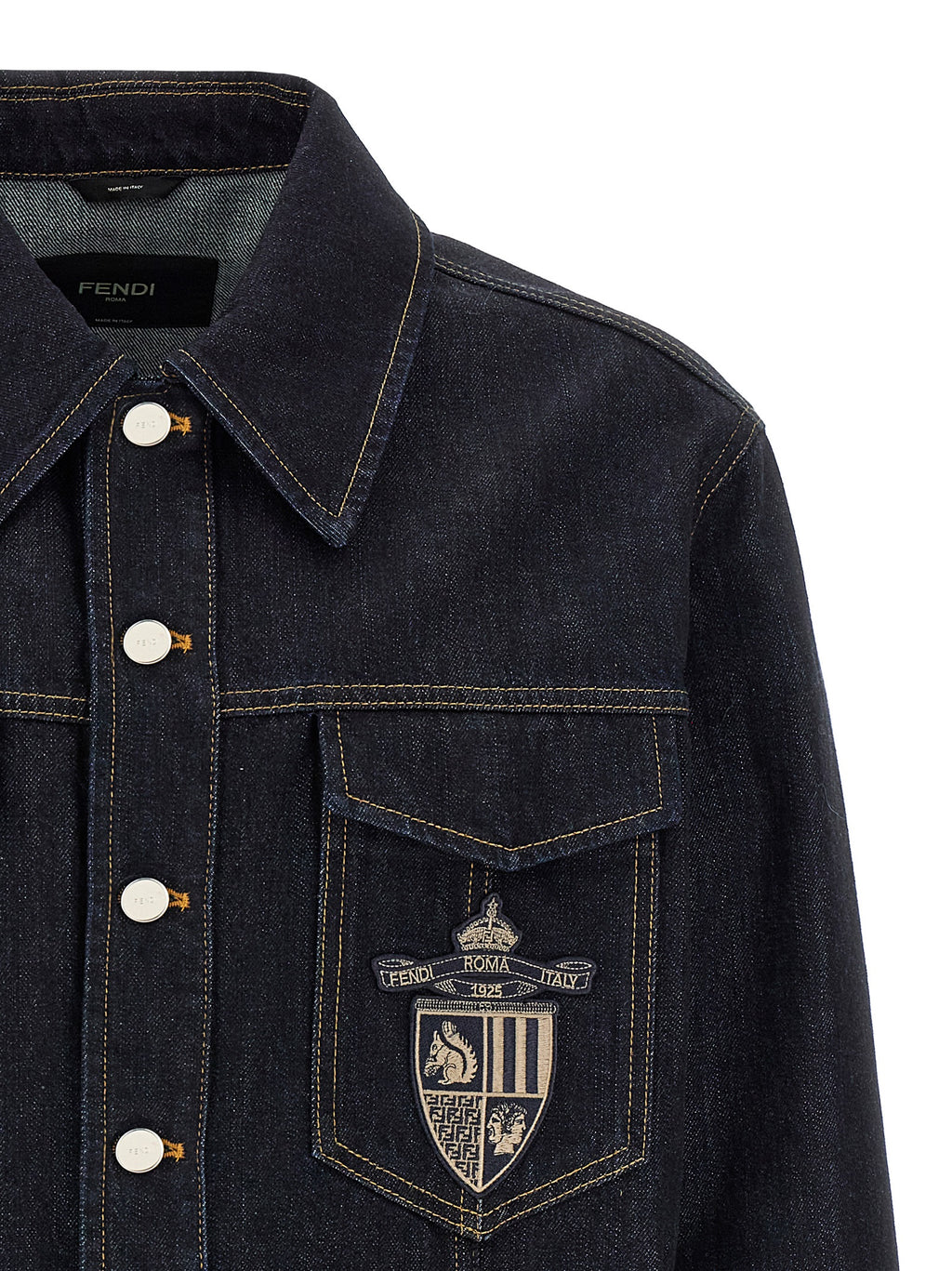 Veste en denim en coton bleu de la marque Fendi, élégante et décontractée, visible sur l'image 10889806.jpg.