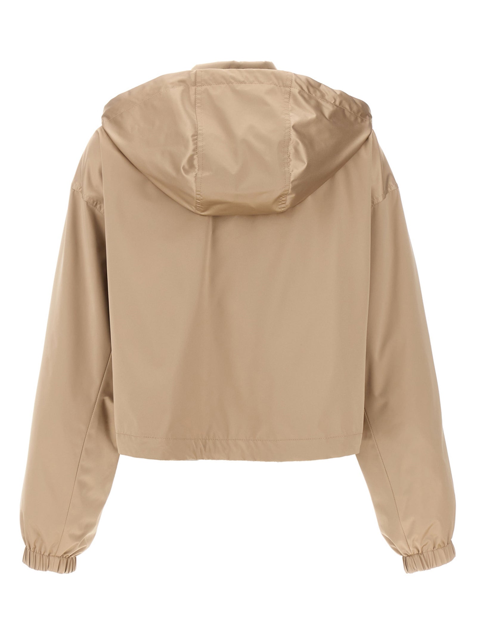 Veste en polyester marron de Fendi, style coupe-vent avec capuche, détails élégants et logo Fendi visible sur la veste.