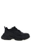 Chaussures de sport Balenciaga en polyéthylène noir, baskets athlétiques modernes avec design épuré.