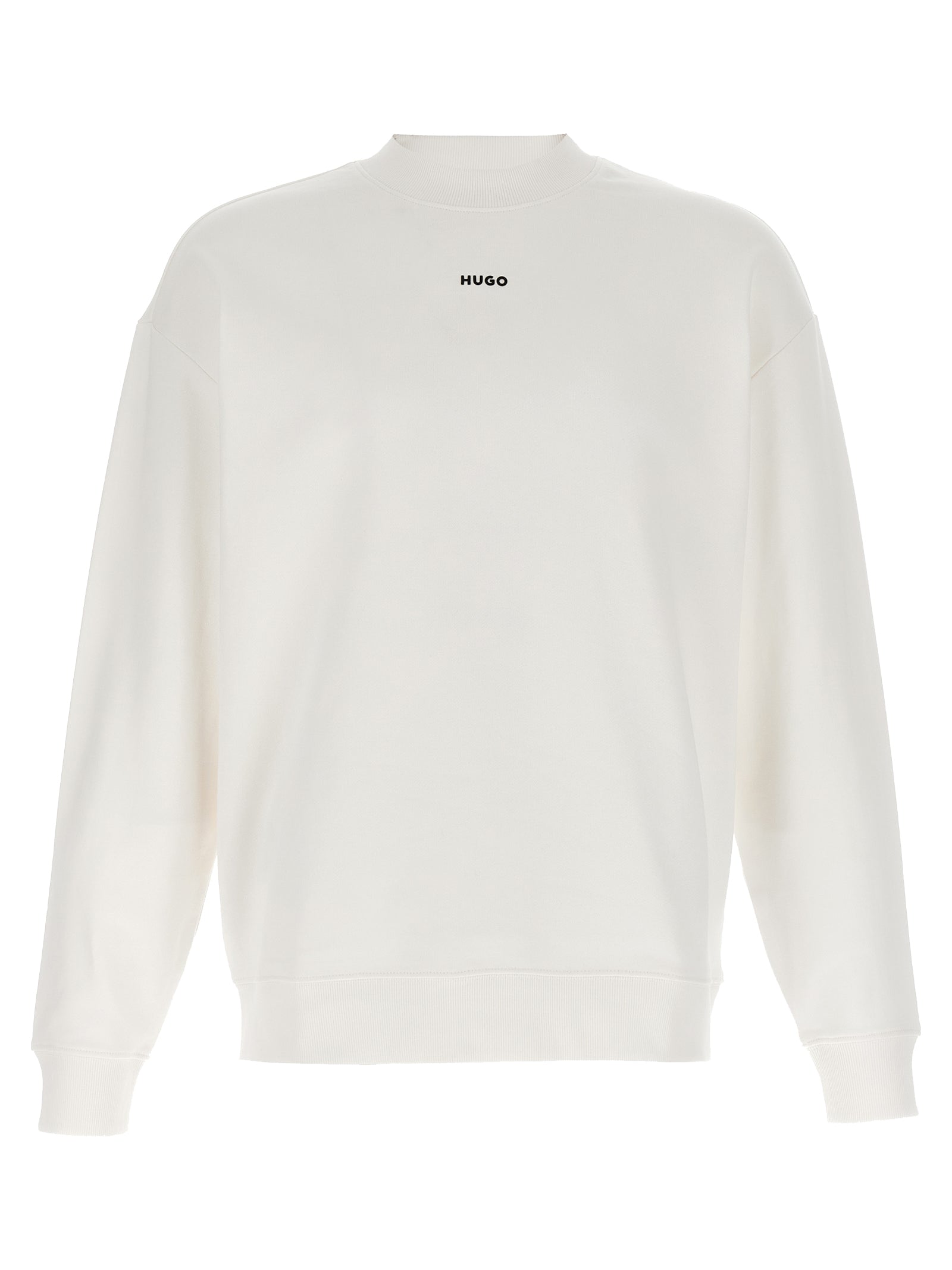 Sweat-shirt blanc en coton de la marque Hugo Boss, coupe classique et logo discret, porté sur un mannequin.