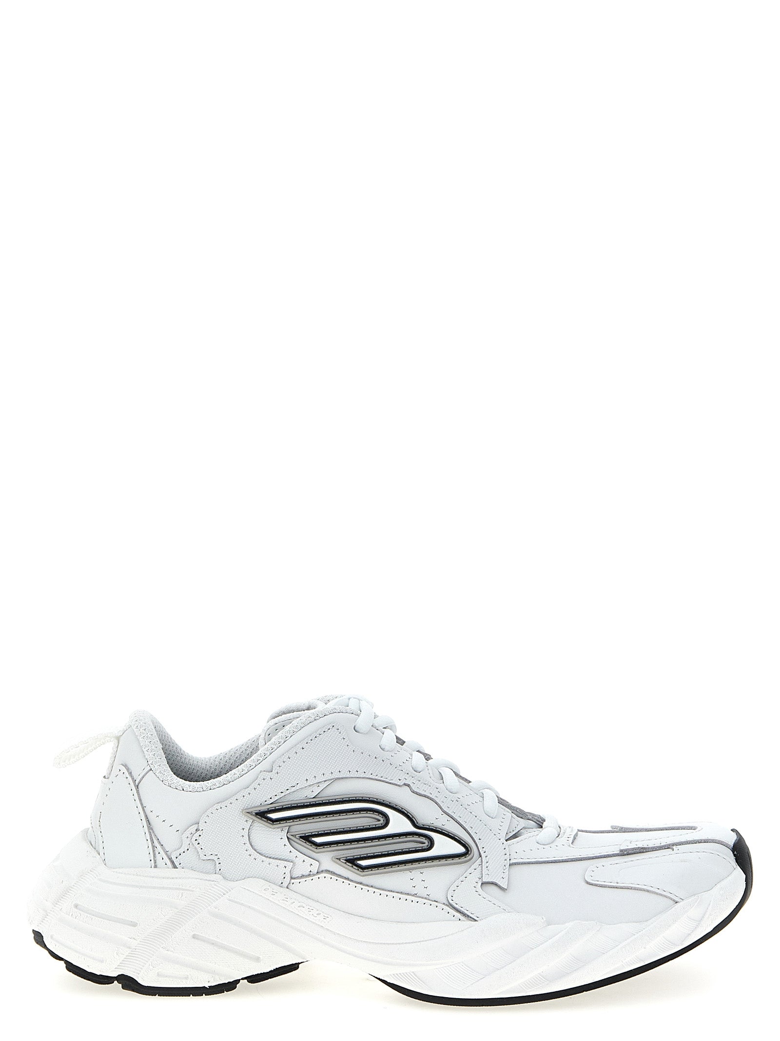 Sneakers athlétiques blanches Balenciaga en cuir de vache, vue de face, avec semelle blanche et design moderne.