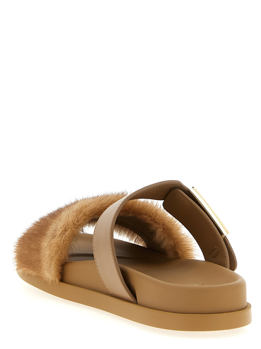 Sandales en cuir marron Fendi, style slide, avec détails élégants visibles sur le dessus.