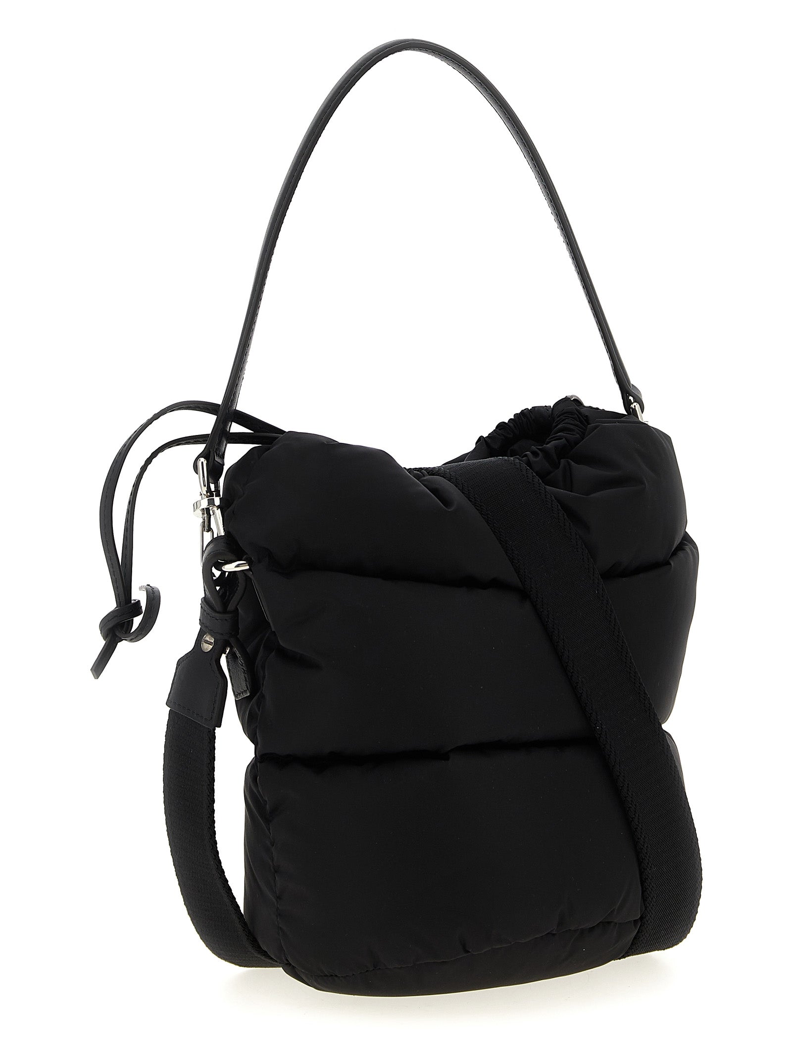 Sac à main en polyamide noir Moncler, élégant et pratique, avec détails sophistiqués et bandoulière réglable.