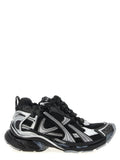 Chaussures de sport Balenciaga en polyéthylène noires avec design moderne et épuré, adaptées pour un style décontracté.