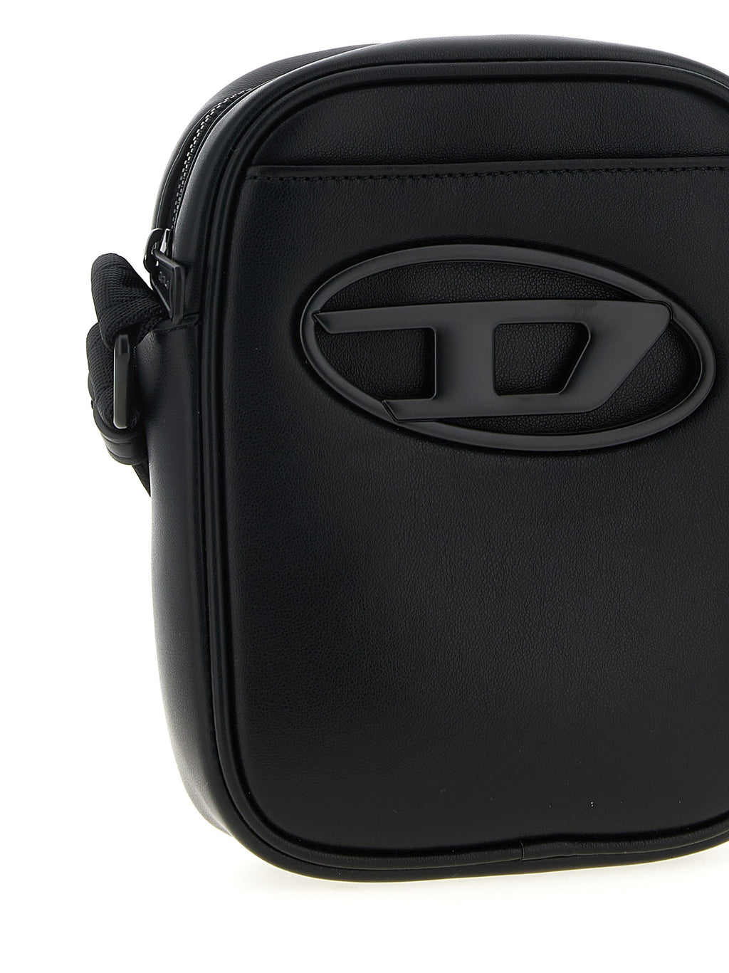 Sac bandoulière Diesel noir en polyéthylène avec logo et poches, parfait pour un style décontracté et pratique.