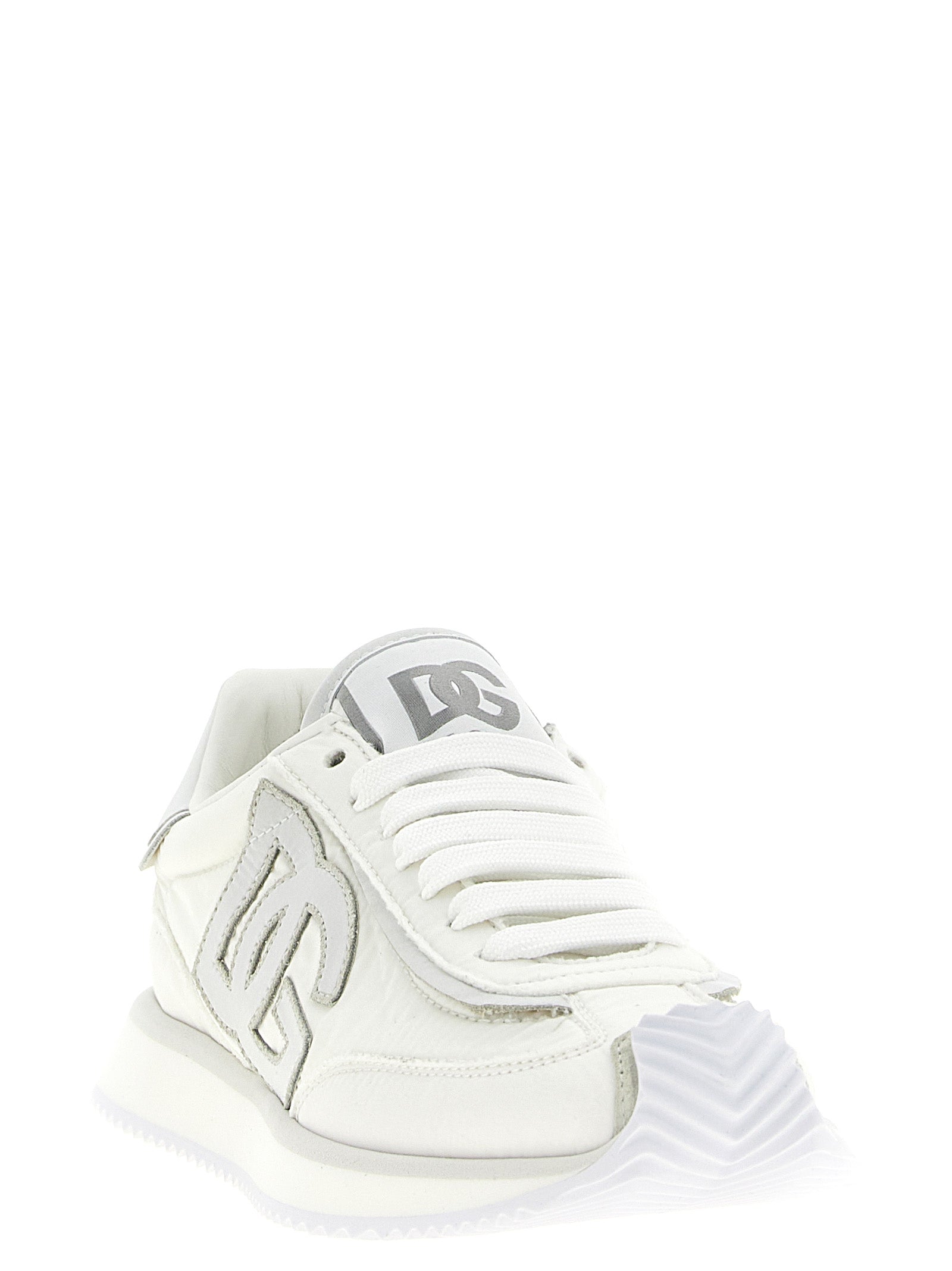 Chaussures de sport blanches en polyester Dolce & Gabbana, baskets athlétiques élégantes avec design moderne.