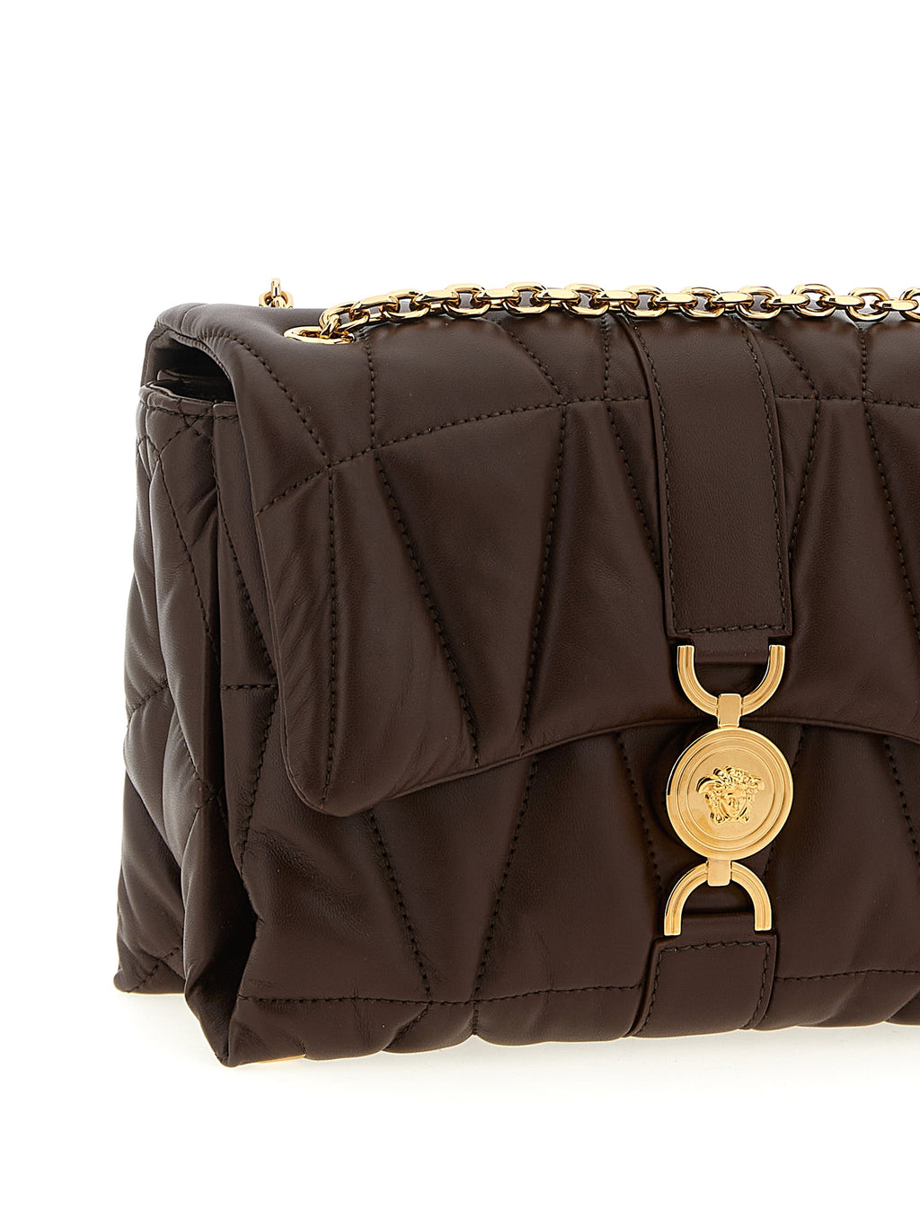 Sac à bandoulière en cuir d'agneau marron de Versace, élégant et sophistiqué, avec détails de luxe visibles.