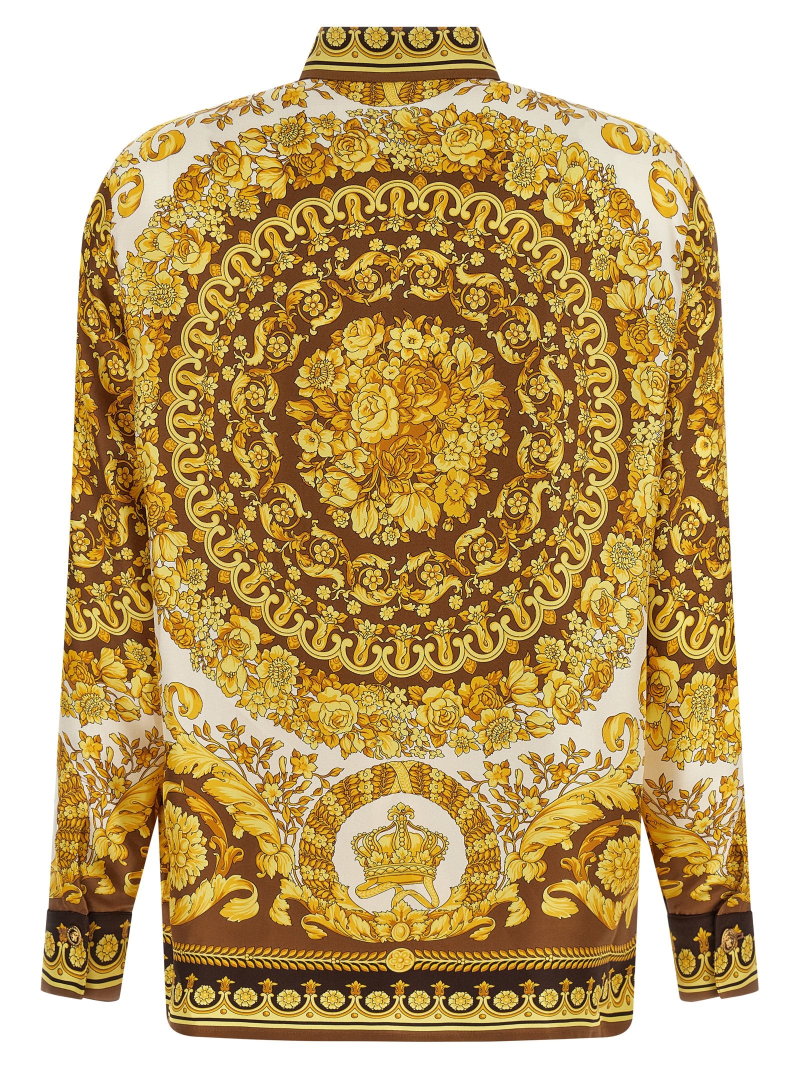 Blouse en soie dorée Versace, élégante chemise en satin avec détail luxueux, portée sur mannequin.