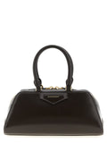 Sac à main Givenchy en cuir de veau marron, design élégant avec détails sophistiqués, vue de face.