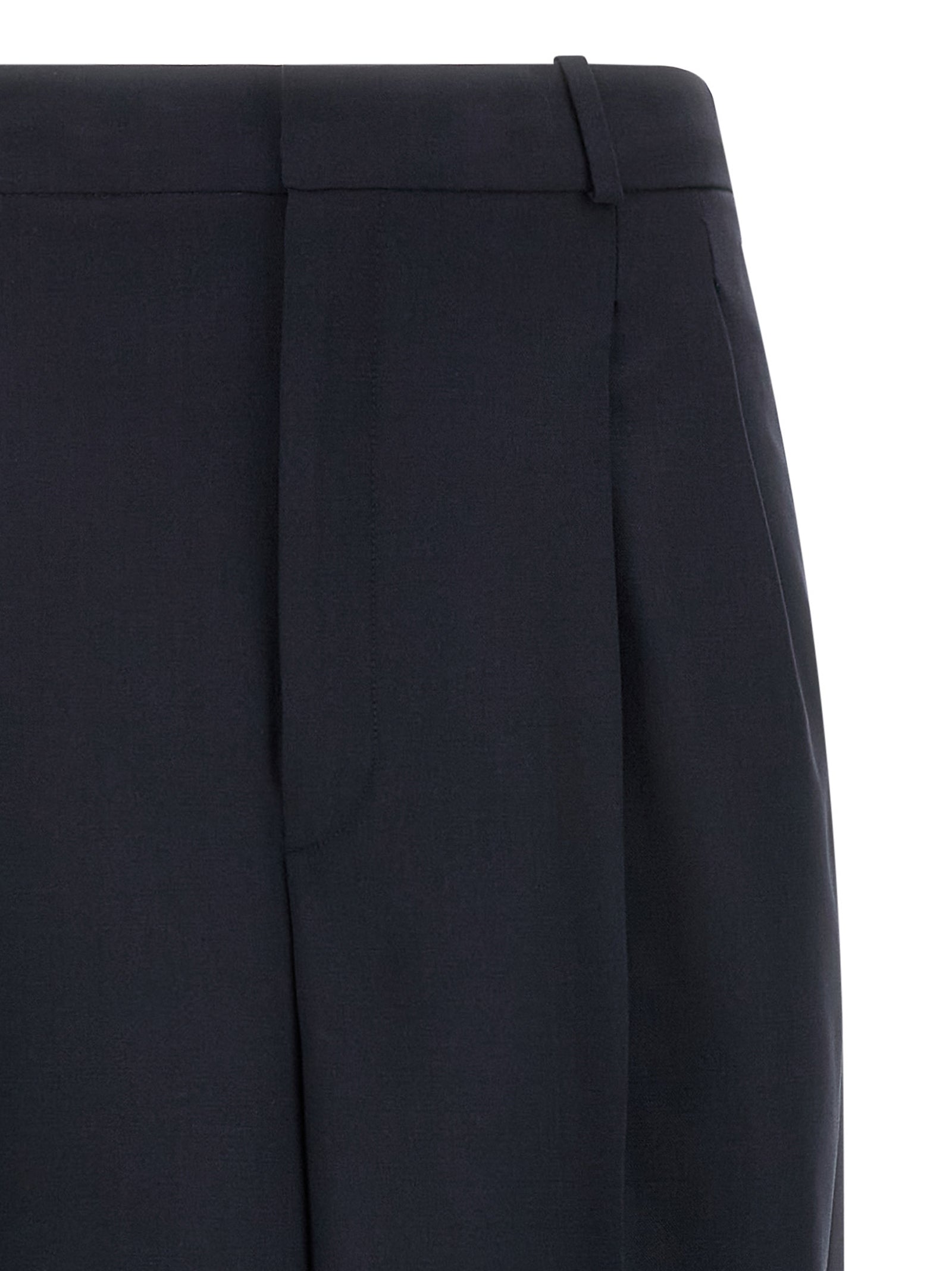 Pantalon décontracté en laine bleue Polo Ralph Lauren, style casual, visible avec une coupe classique et une texture douce.