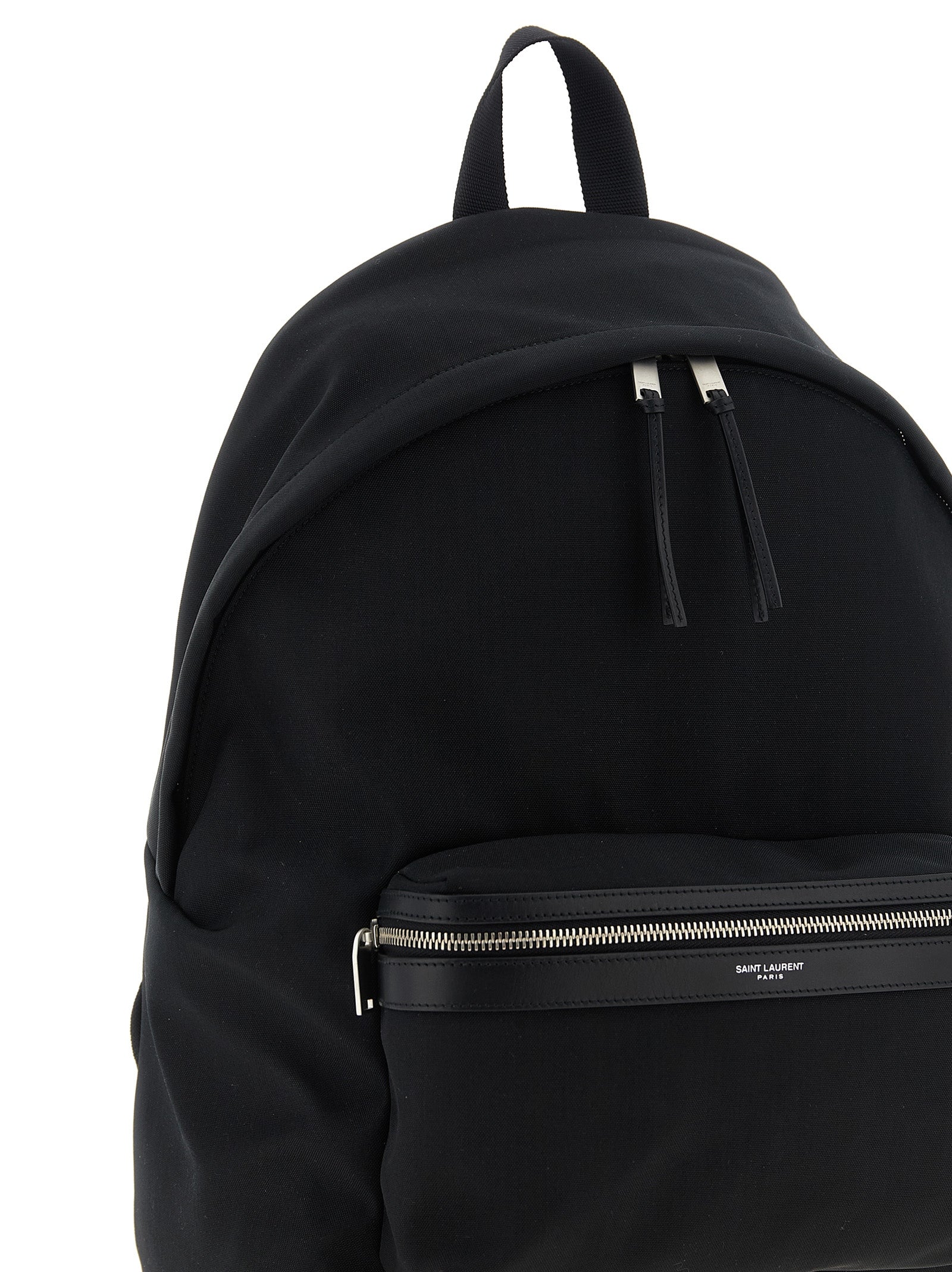 Sac à dos noir en polyamide de la marque Saint Laurent, avec détails élégants et design moderne.