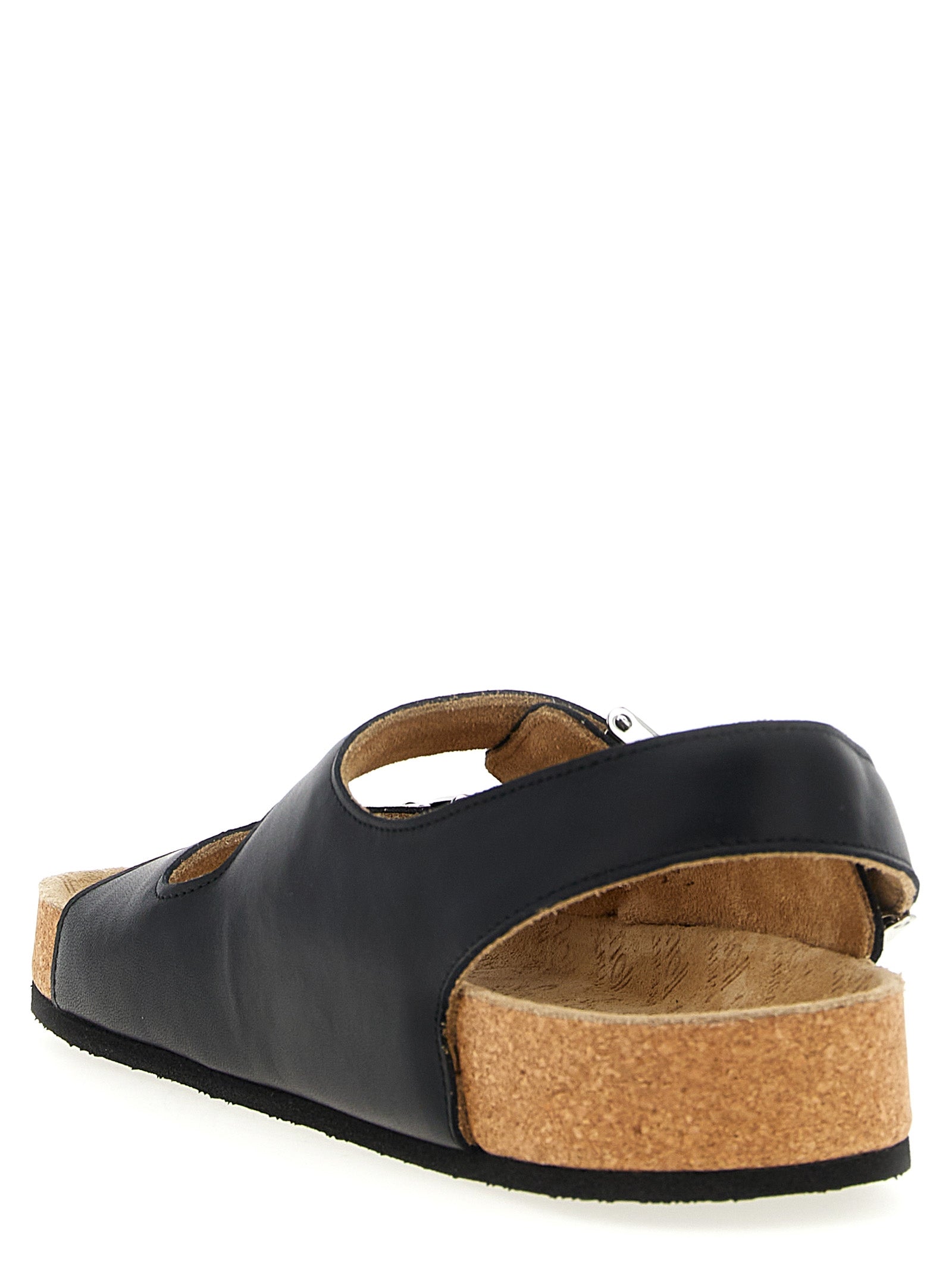 Sandales plates en cuir de veau noir Balenciaga, mode élégante et sophistiquée, visibles avec détails de finition.