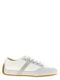 Chaussures Givenchy en polyamide blanches à semelles basses, baskets tendance pour un style décontracté et moderne.