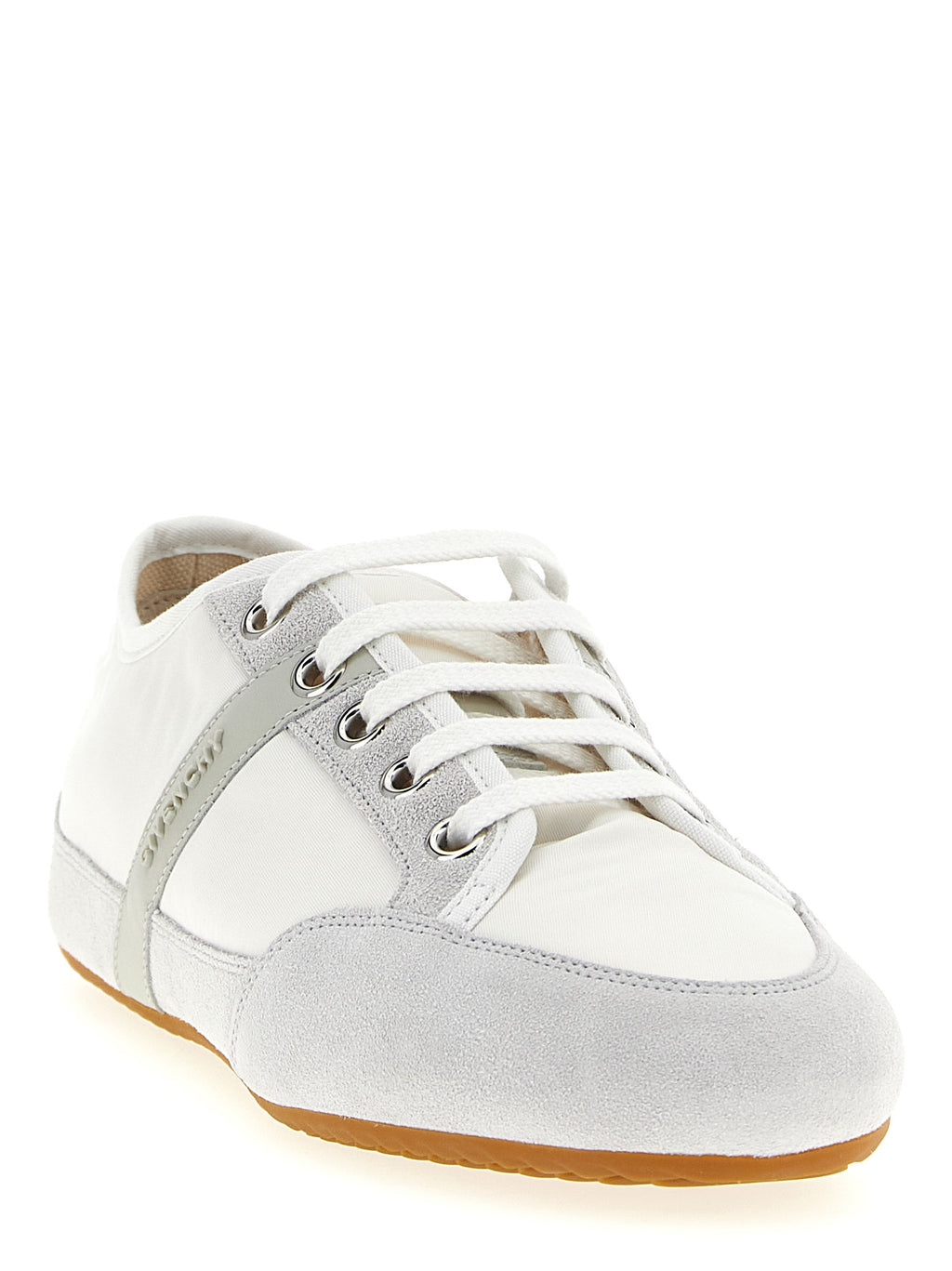 Chaussures Givenchy blanches en polyamide, baskets basses élégantes avec semelle blanche et design moderne.
