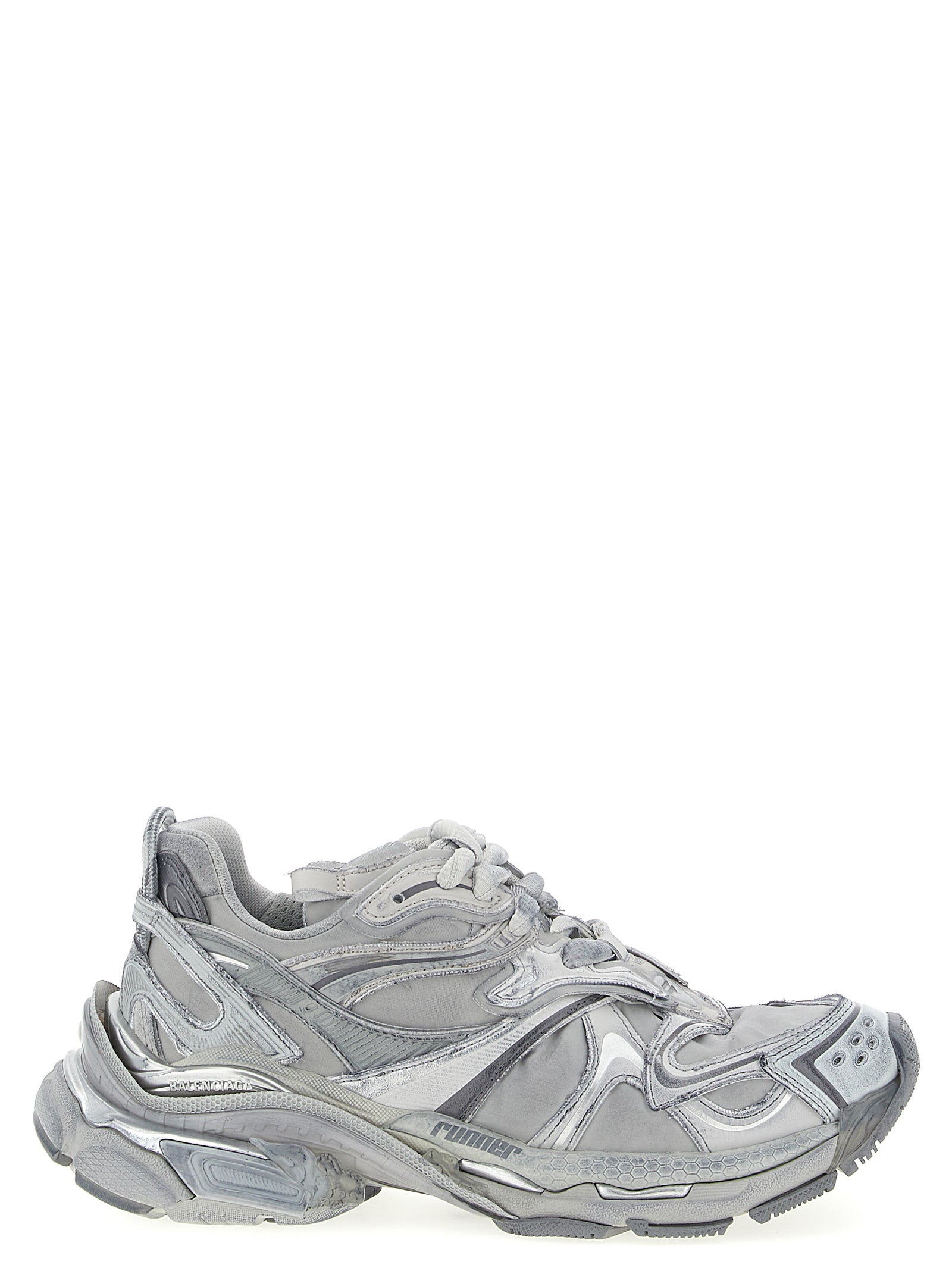 Chaussures de sport Balenciaga gris en polyéthylène avec semelle épaisse et design moderne, vue de face.