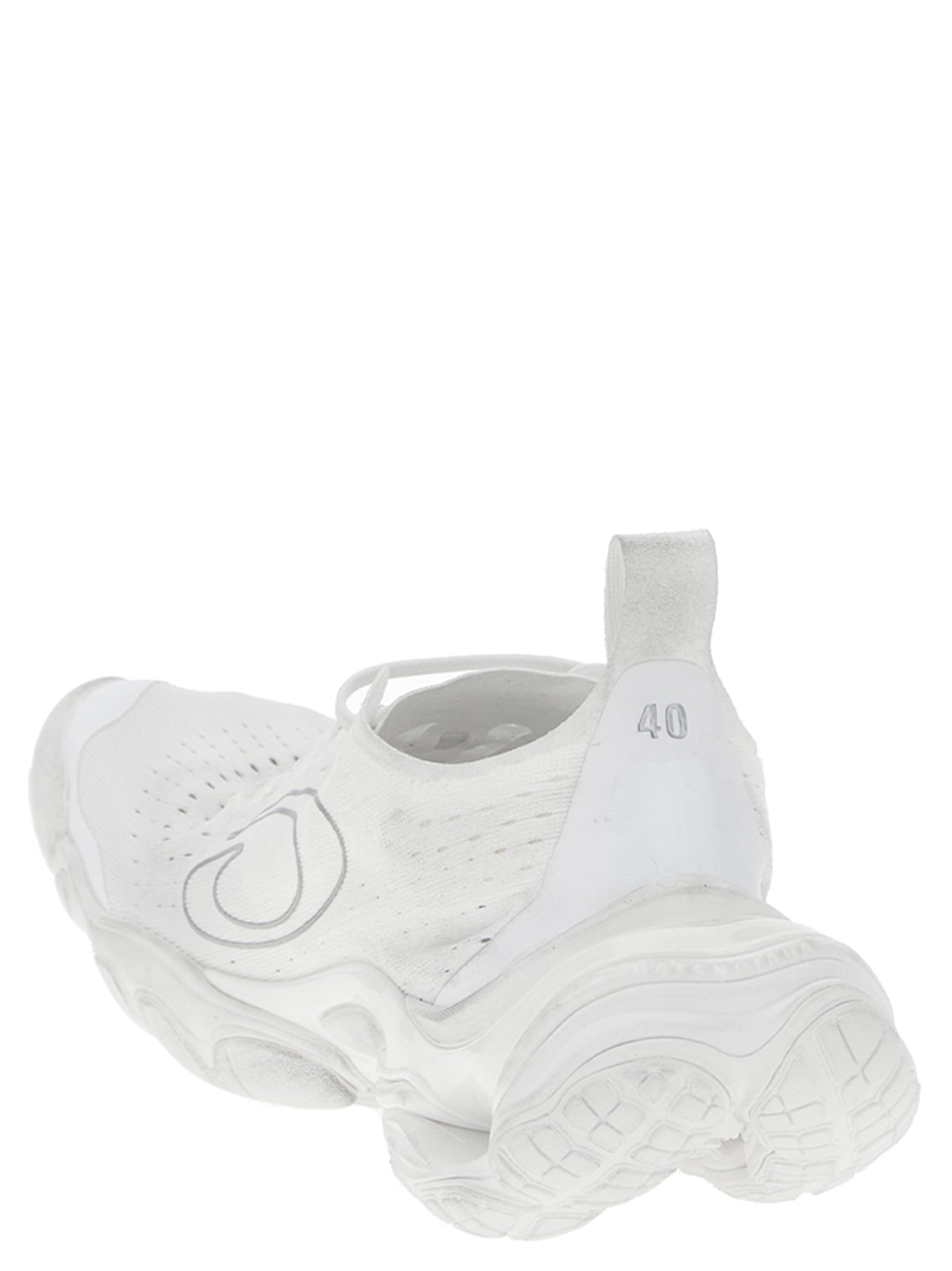 Chaussures de sport blanches Balenciaga en polyester avec semelles épaisses et design moderne.