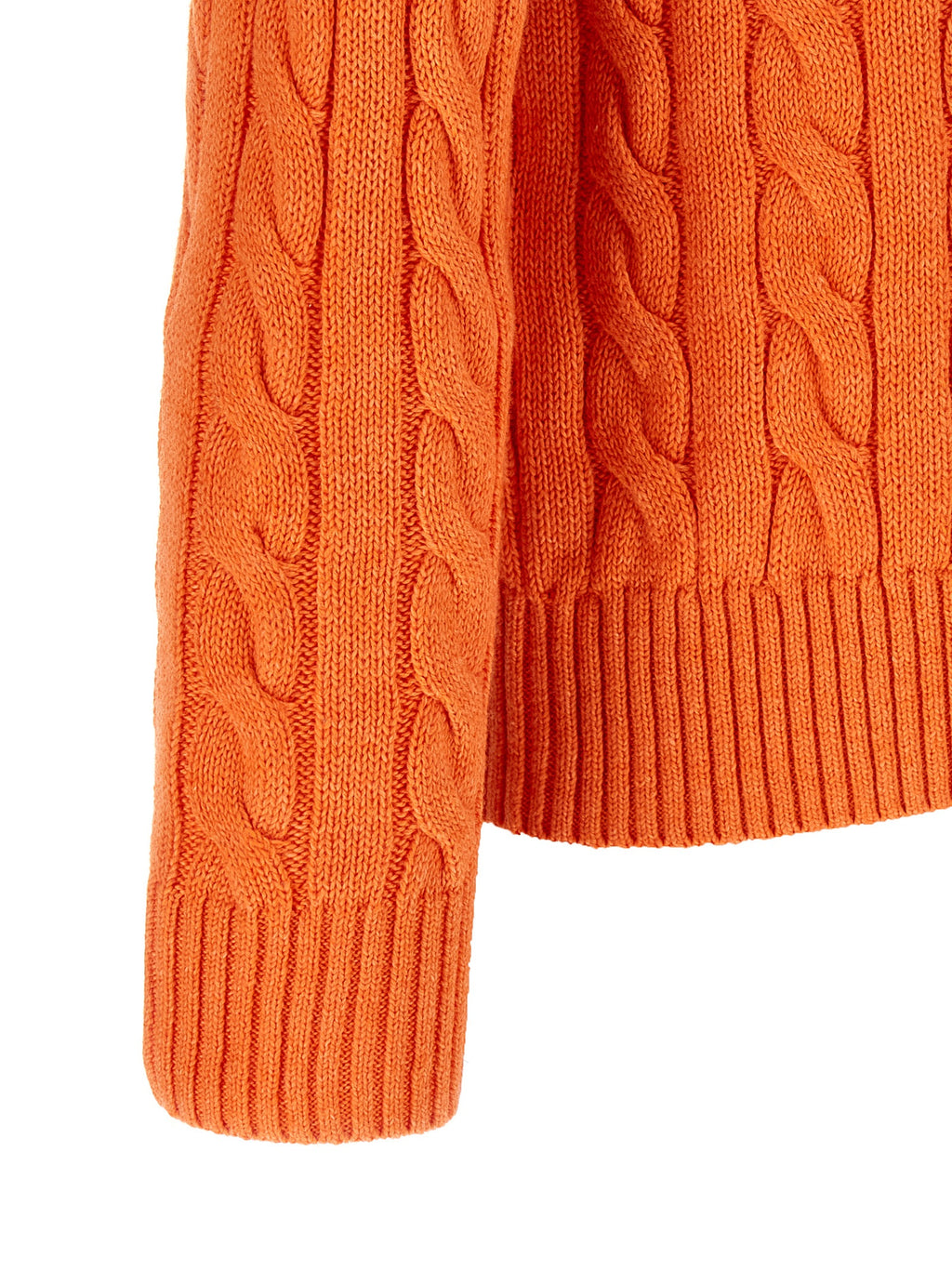 Gilet en coton orange de Polo Ralph Lauren, cardigan classique avec col en V et boutons, porté sur un mannequin.