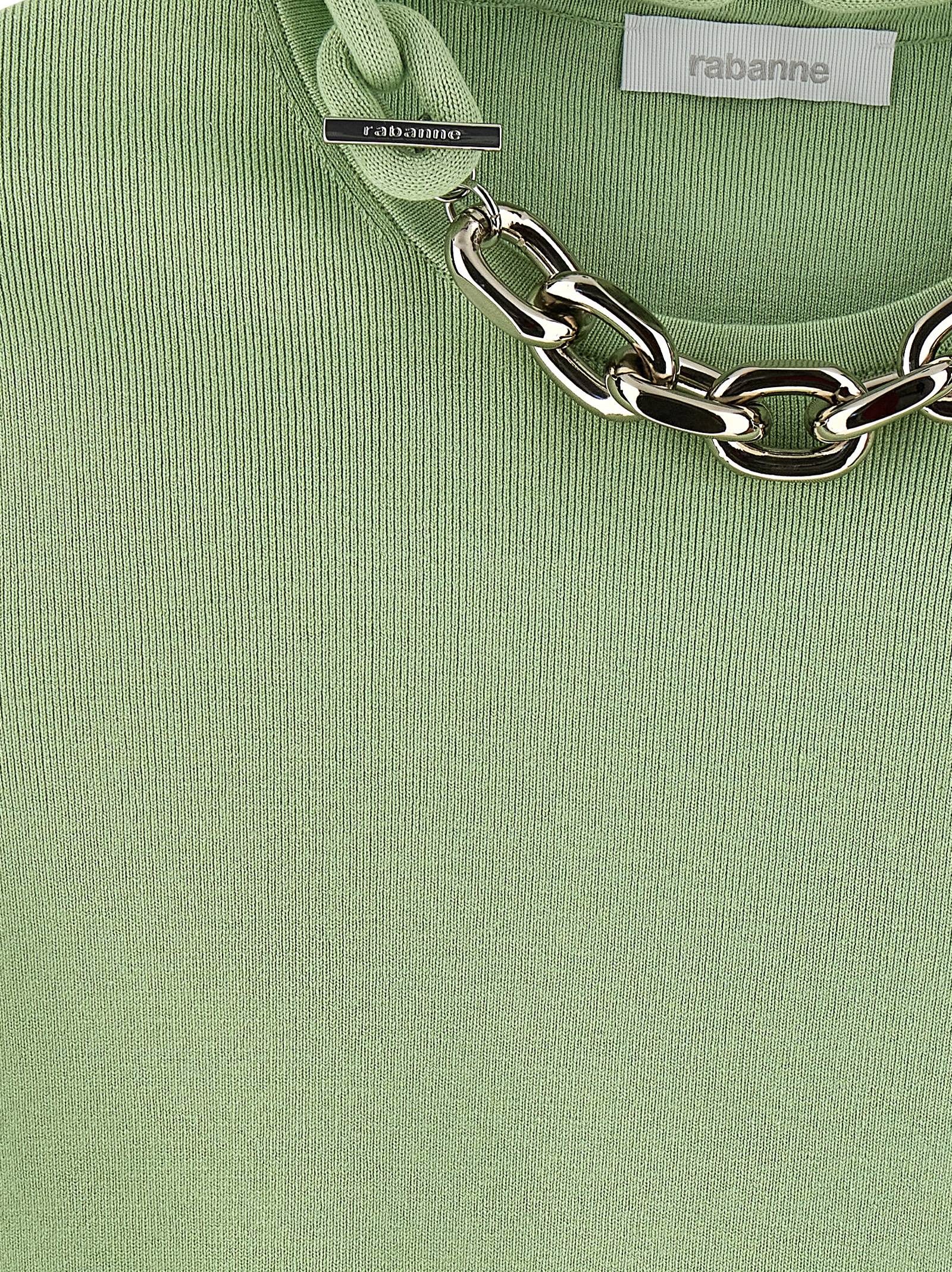 T-shirt en textile bicolore Paco Rabanne avec design moderne, porté sur mannequin, vue de face.