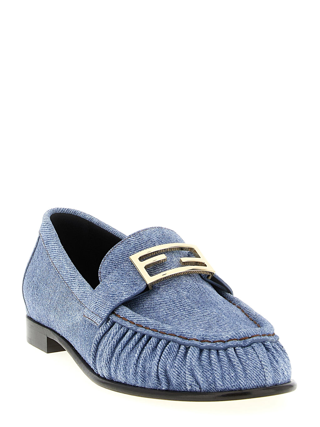 Mocassins Fendi en cuir de veau bleu pour homme, chaussons slip-on élégants et confortables avec logo Fendi visible.