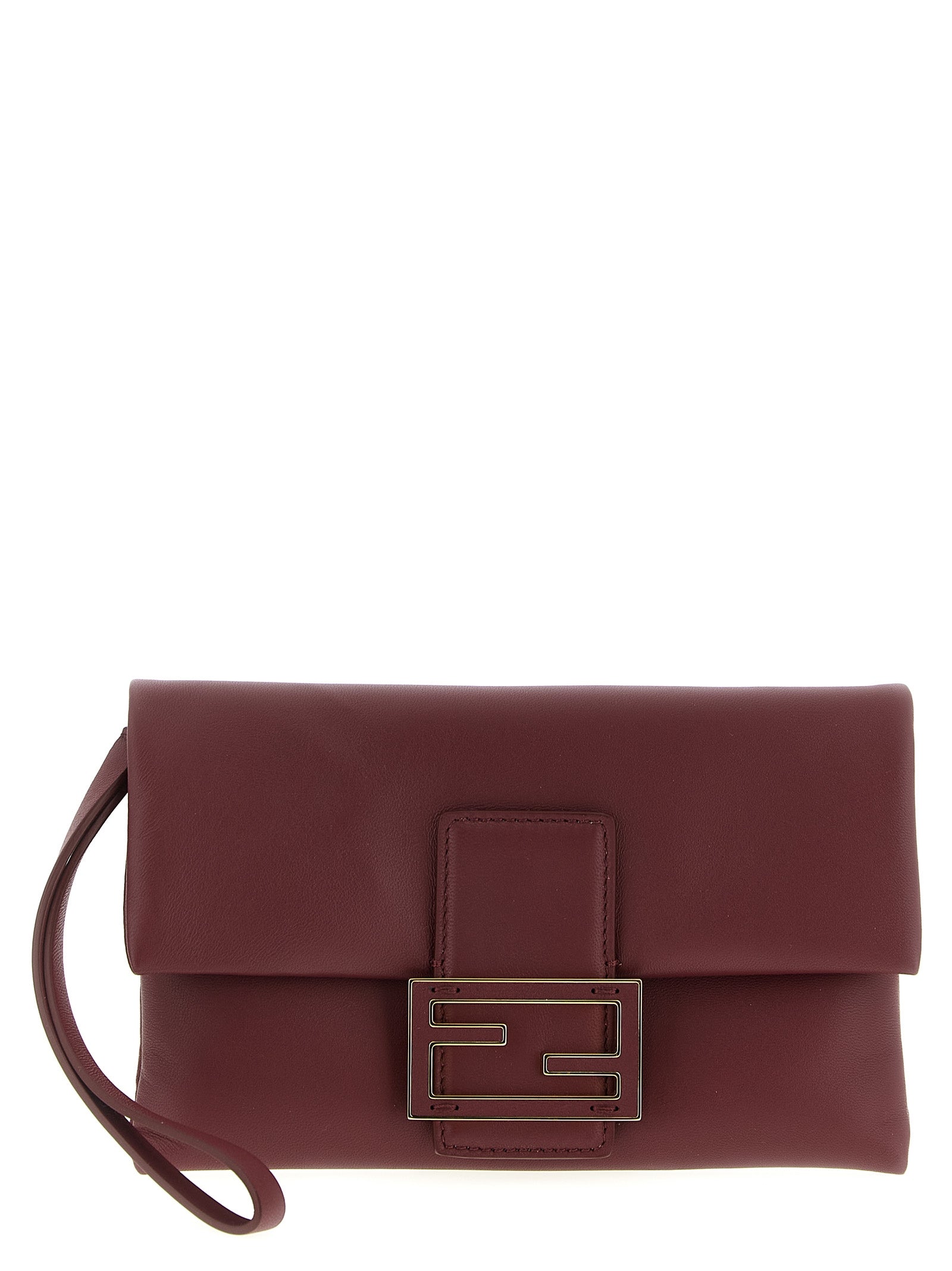 Sac clutch Fendi en cuir d'agneau bordeaux avec logo discret, élégant et moderne pour femmes.