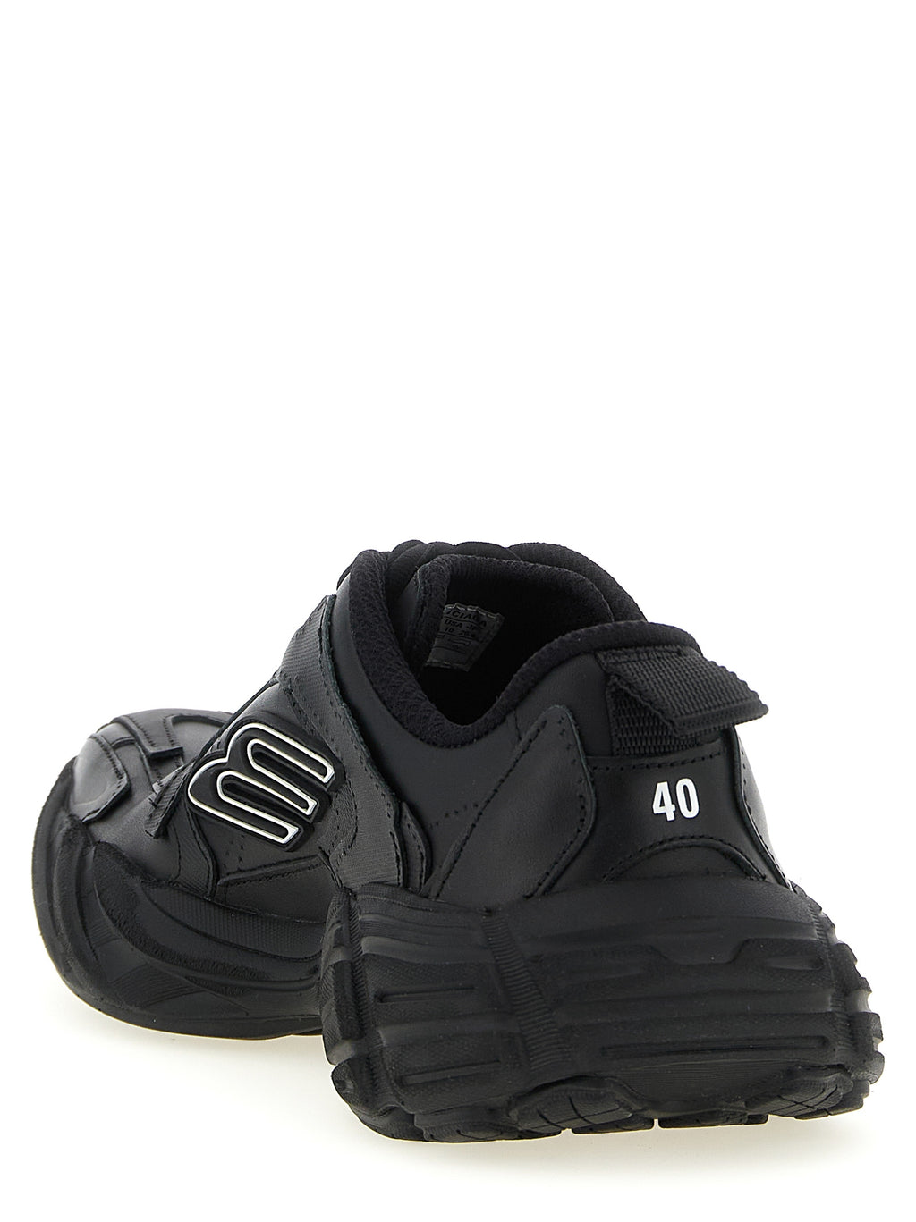 Chaussures de sport Balenciaga en cuir de veau noir, baskets athlétiques élégantes et modernes, vue de face.